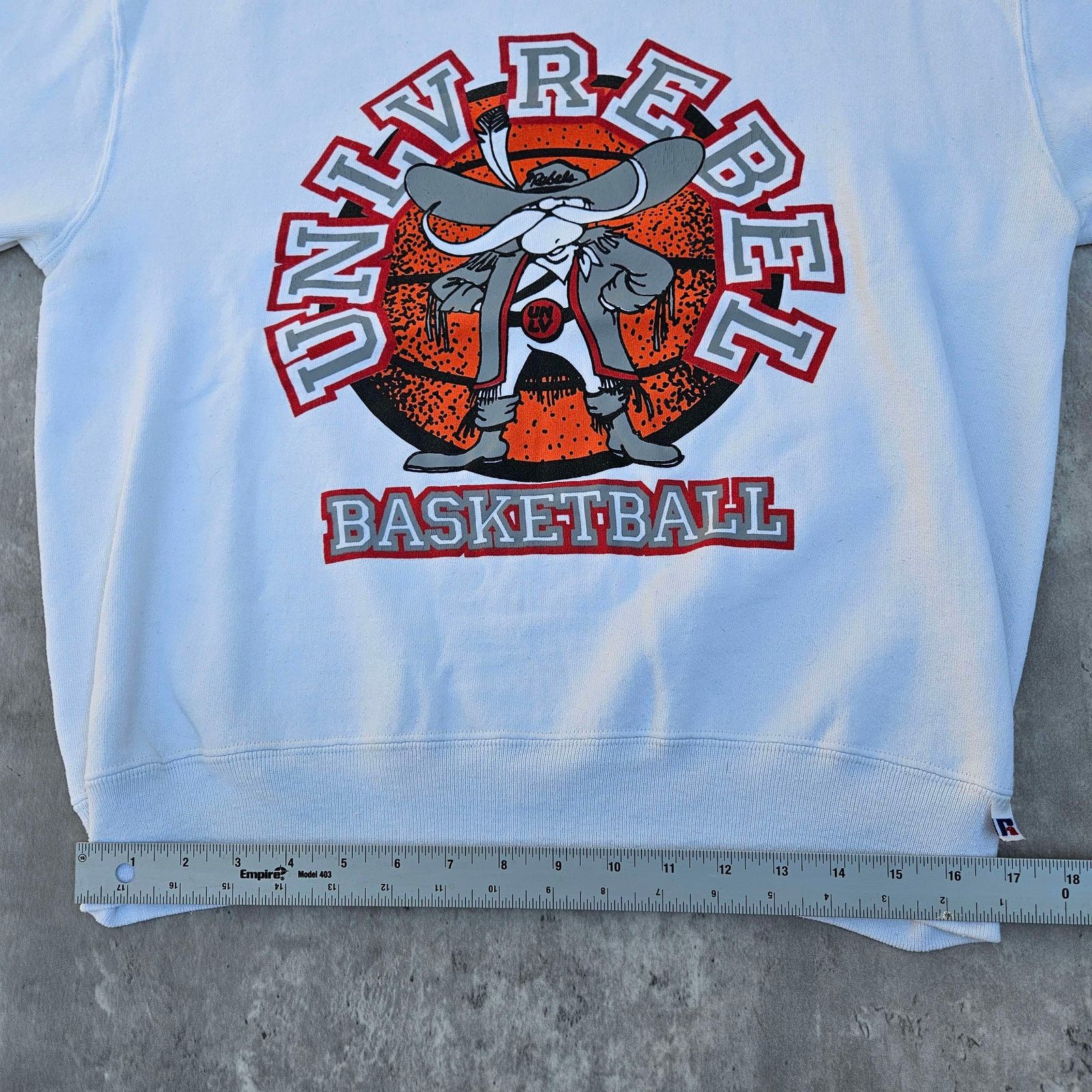 Russell Athletic Vintage UNLV Basket Ball Pull over Sweatshirt Size Large Size US L / EU 52-54 / 3 - 7 Thumbnail