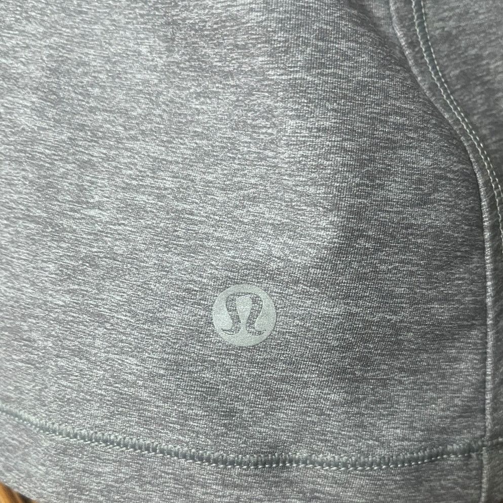 Lululemon Lululemon Gray Tank w/ Zigzag Cutout back Running Active XS Size XS / US 0-2 / IT 36-38 - 3 Thumbnail