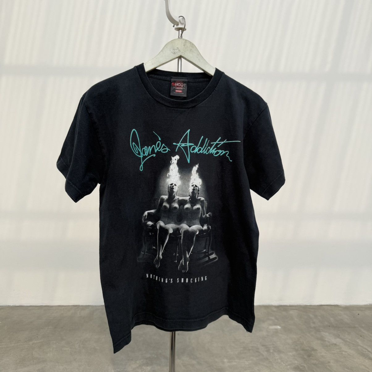 Band Tees Jane’s Addiction Nothing’s Shocking Album Art Graphic Tee Size US M / EU 48-50 / 2 - 1 Thumbnail