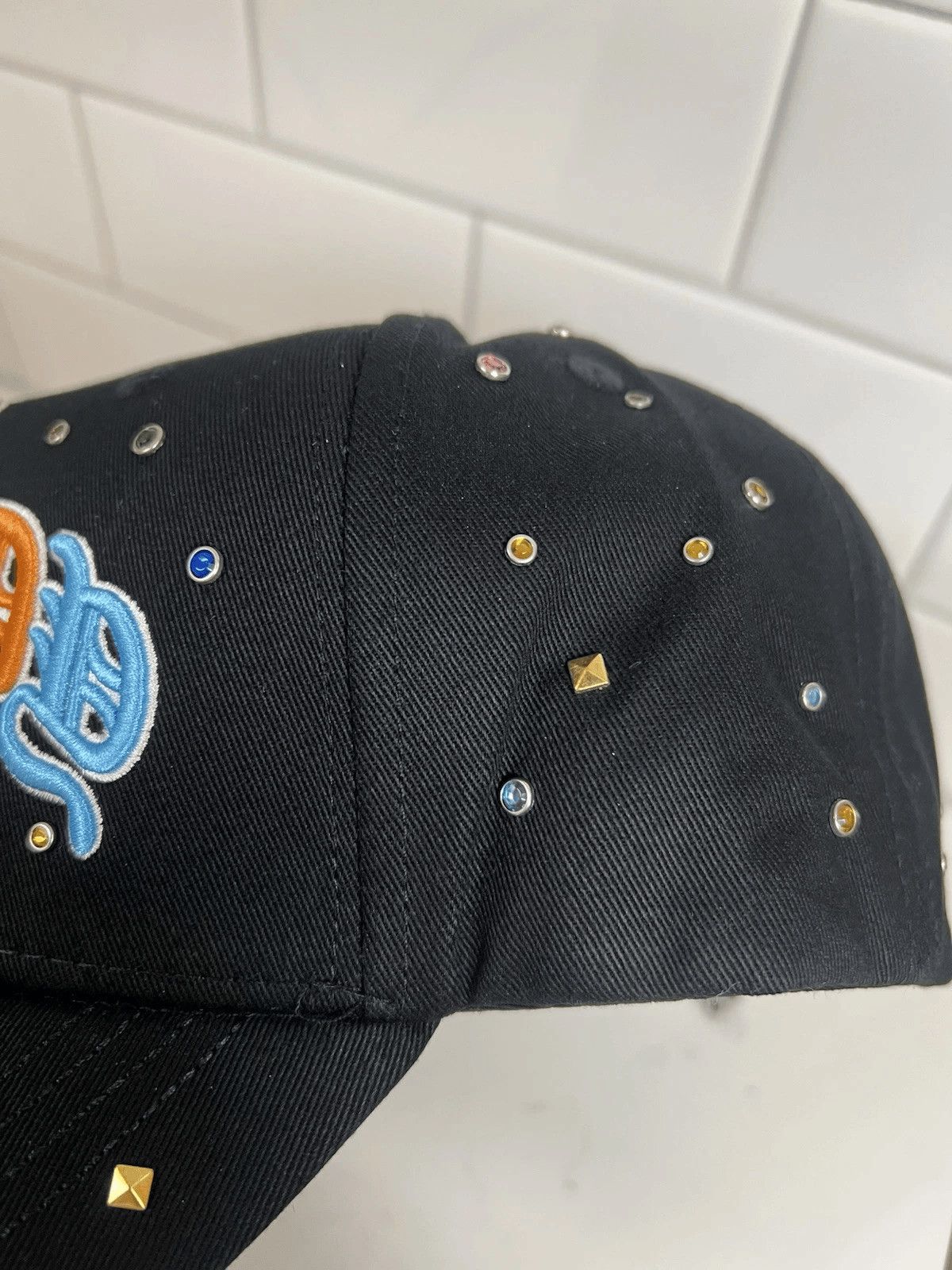 Dandy's Dandy Hats Men's 10 Years of Dandy Hat Black Anniversary Size ONE SIZE - 3 Thumbnail