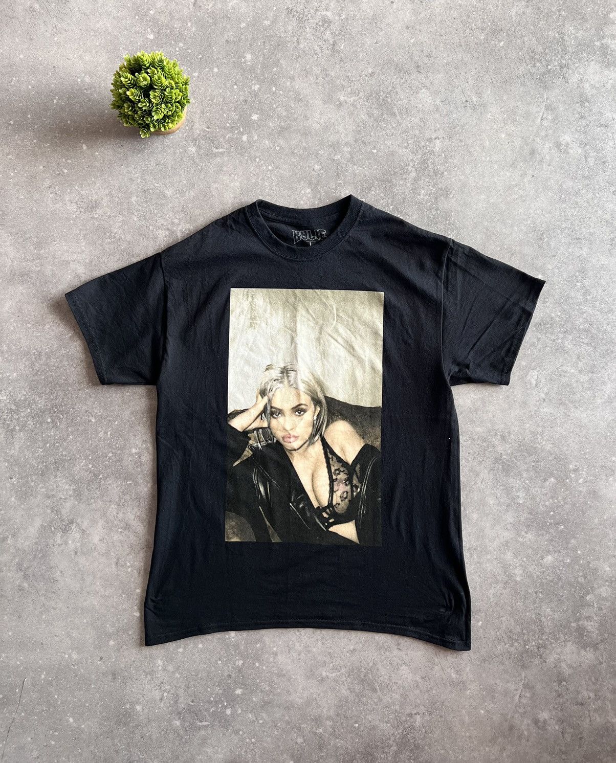 Band Tees × Kendall And Kylie × Vintage Kylie Jenner Official Merch Usa Streetwear Logo Size US L / EU 52-54 / 3 - 1 Thumbnail