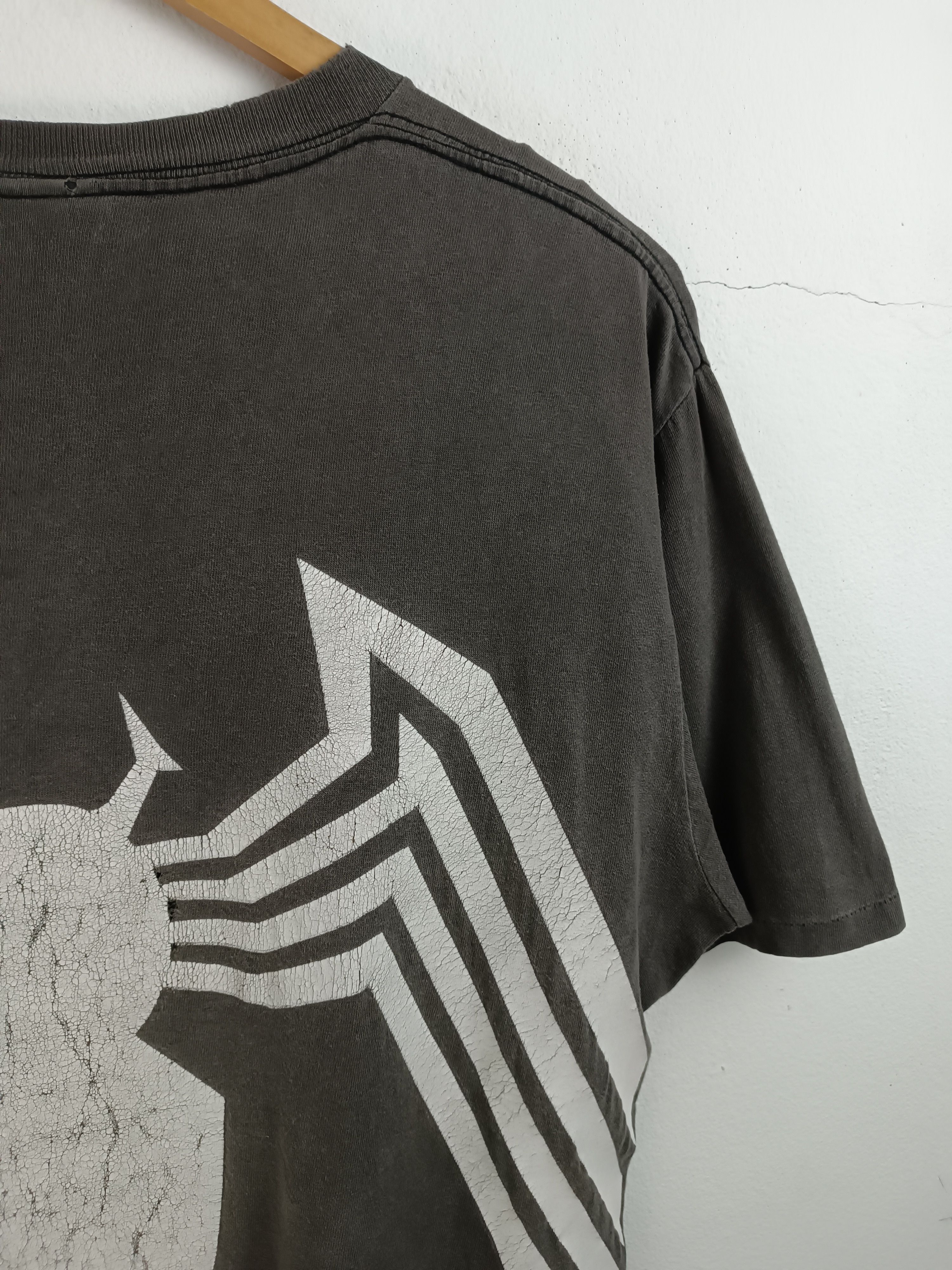 Marvel Comics THRASHED FADED VINTAGE 90'S SPIDERMAN OVERPRINT VERY RARE Size US XL / EU 56 / 4 - 17 Thumbnail