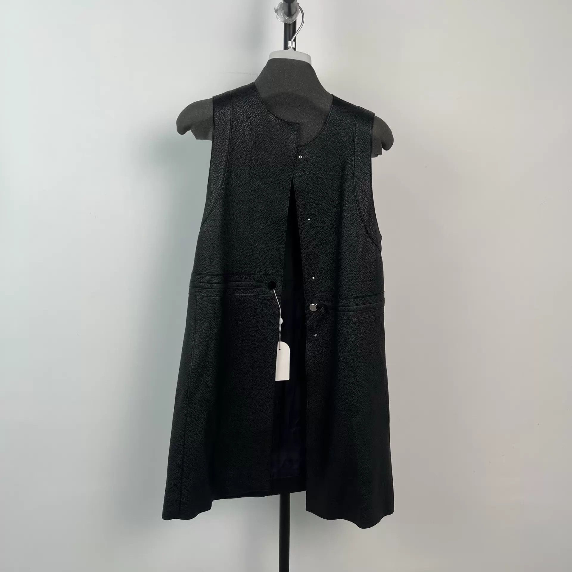 Hermes Hermès Deerskin Sleeveless Long Black Vest Size XS / US 0-2 / IT 36-38 - 1 Thumbnail