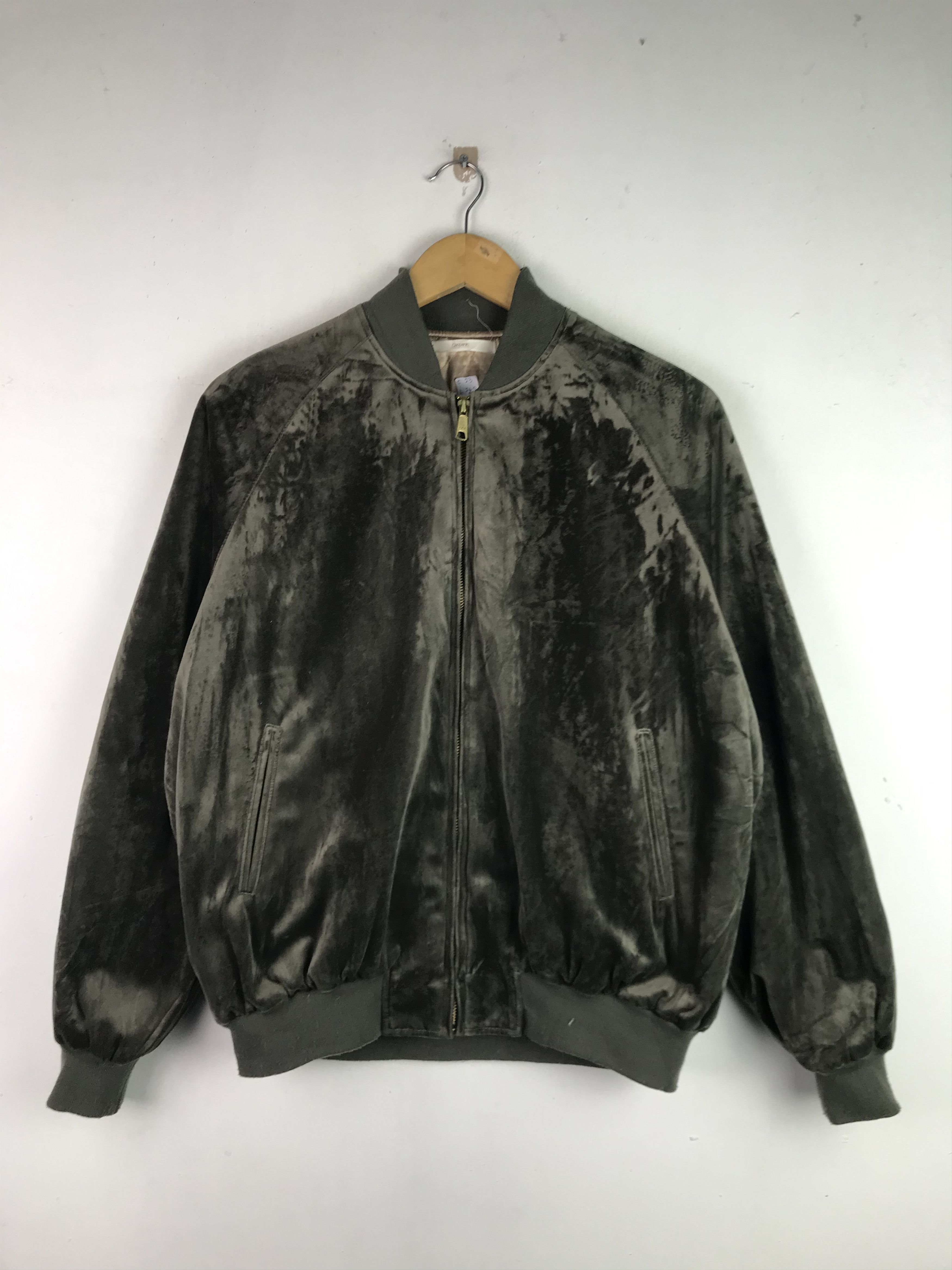 Japanese Brand × Vintage Vintage Streetwear Velvet Bomber Jacket Size US L / EU 52-54 / 3 - 1 Thumbnail