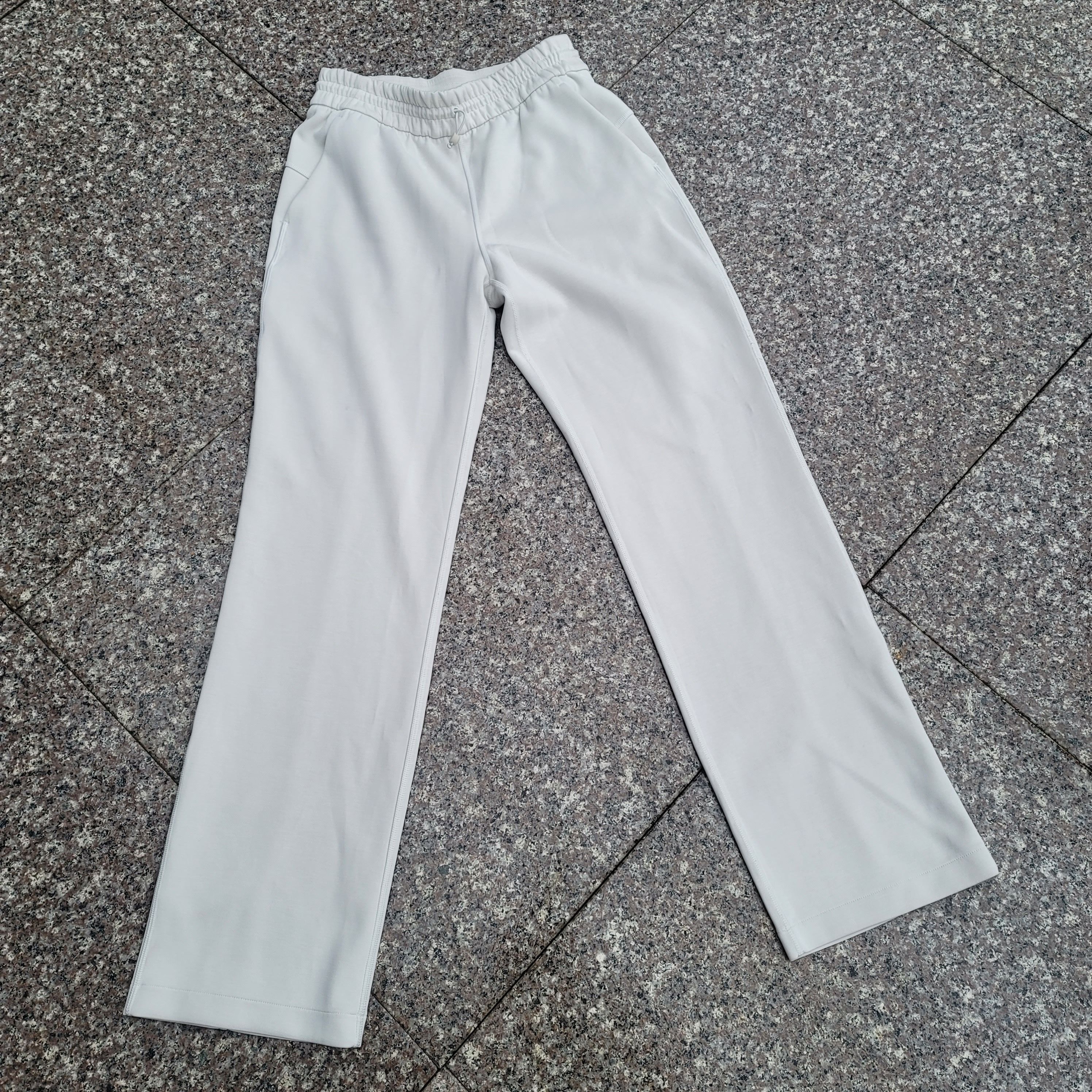 Lululemon Lululemon wide leg pants Size 27" / US 4 / IT 40 - 1 Thumbnail
