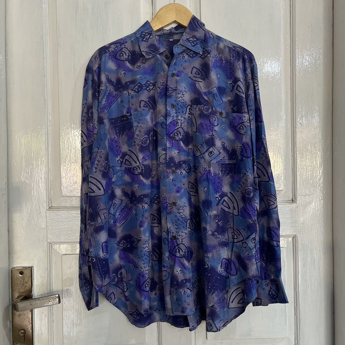 Japanese Brand VTG Japanese Brand Arts Shilk ButtonUp Shirt Size US L / EU 52-54 / 3 - 1 Thumbnail