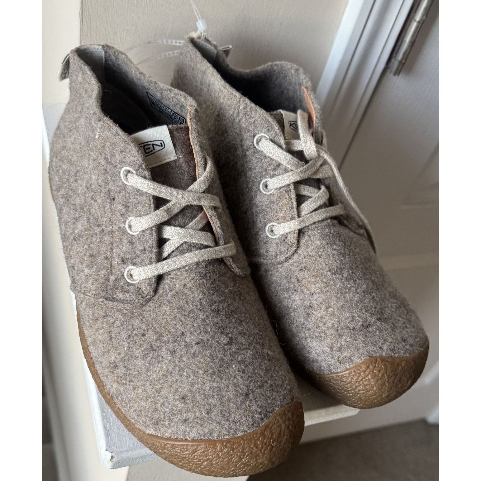 KEEN KEEN Mosey Chukka Hiking Boot Mens Size 11.5 Taupe Felt Birc Size US 11.5 / EU 44-45 - 1 Thumbnail