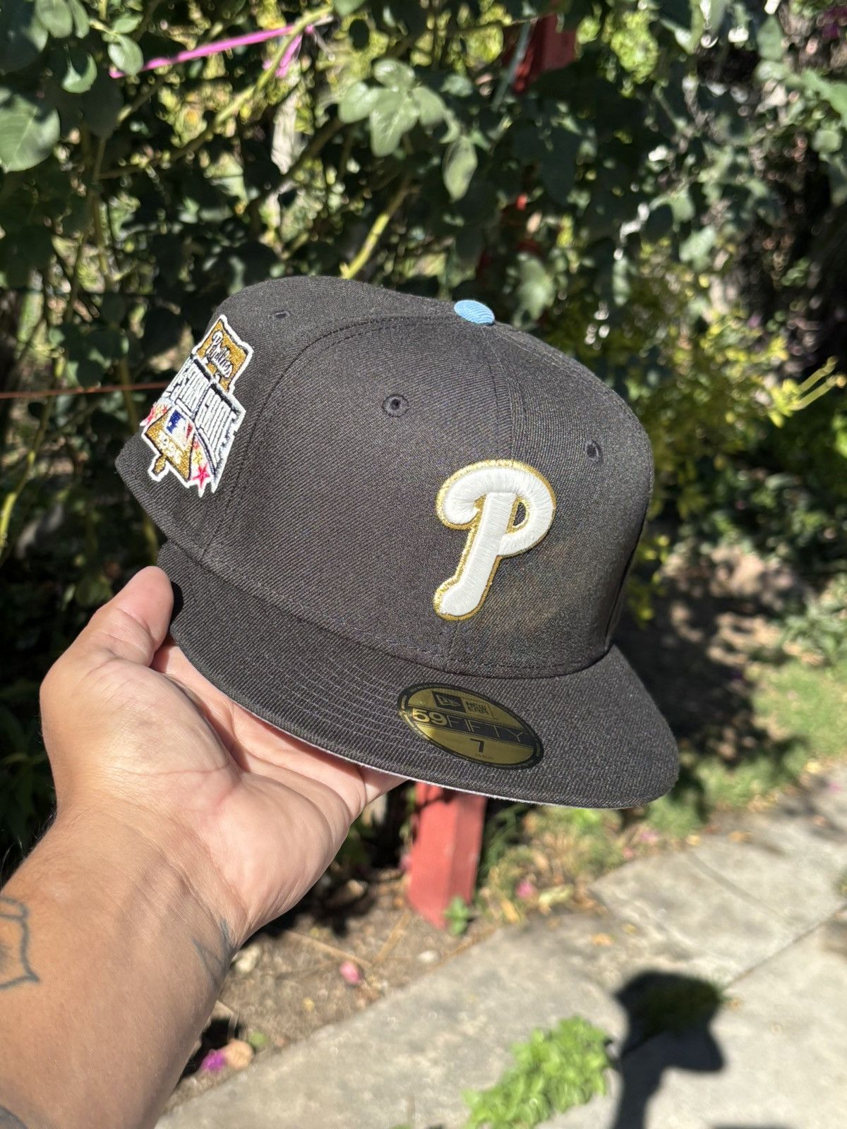 New Era Philadelphia phillies fitted hat sz 7 Size ONE SIZE - 7 Thumbnail