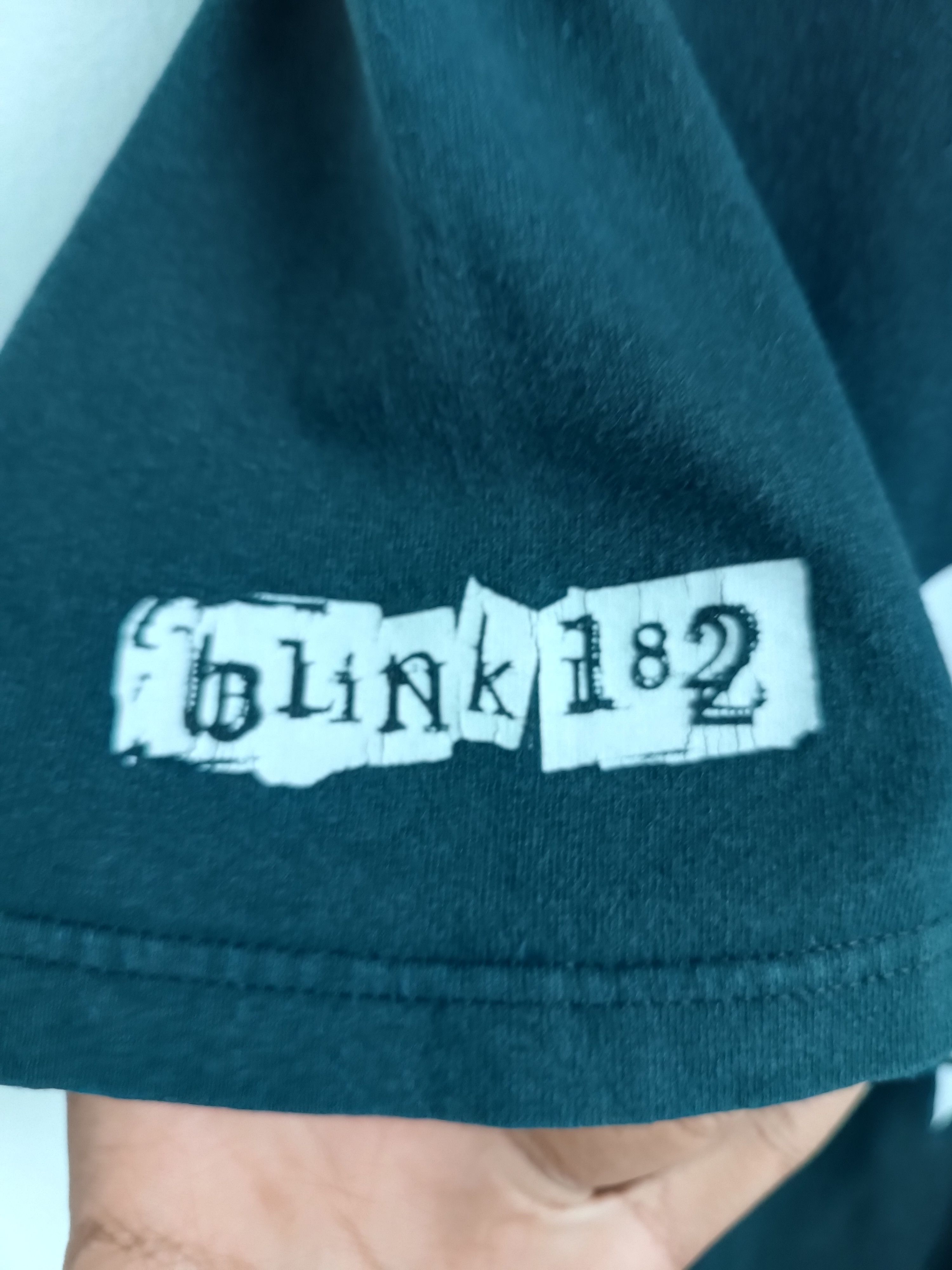 Band Tees VINTAGE Y2K BLINK 182 CLASSIC LOGO POP PUNK FADED SKATER 41 Size US S / EU 44-46 / 1 - 9 Thumbnail