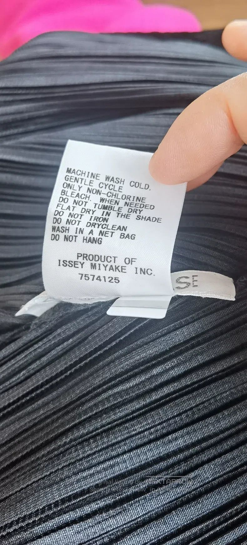 Issey Miyake Issey Miyake Black Bestselling Disc Top Size L / US 10 / IT 46 - 4 Thumbnail