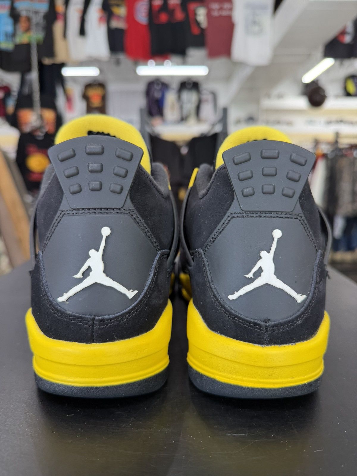 Jordan Brand Air Jordan 4 Thunder Size 6.5Y (2023) Size US 6.5 / EU 39-40 - 5 Thumbnail