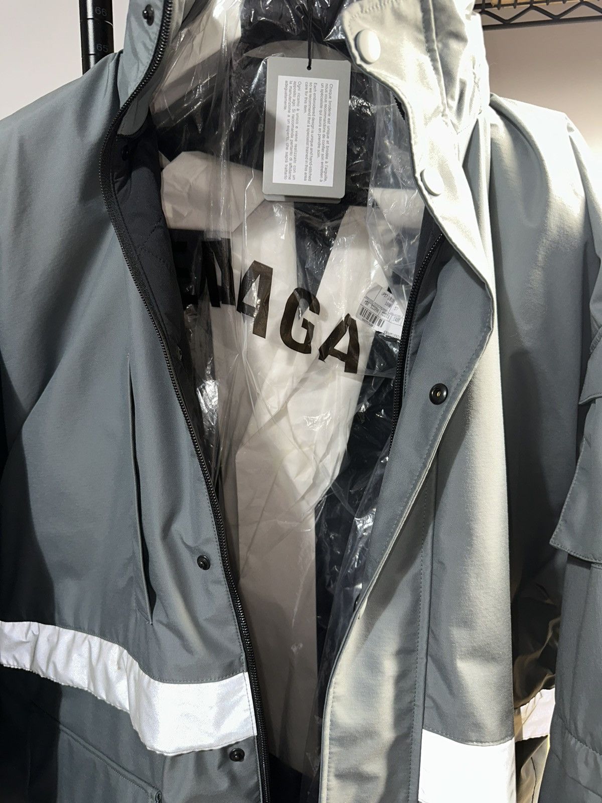 Balenciaga BALENCIAGA Oversized Gray reflective Parka Size US S / EU 44-46 / 1 - 5 Thumbnail