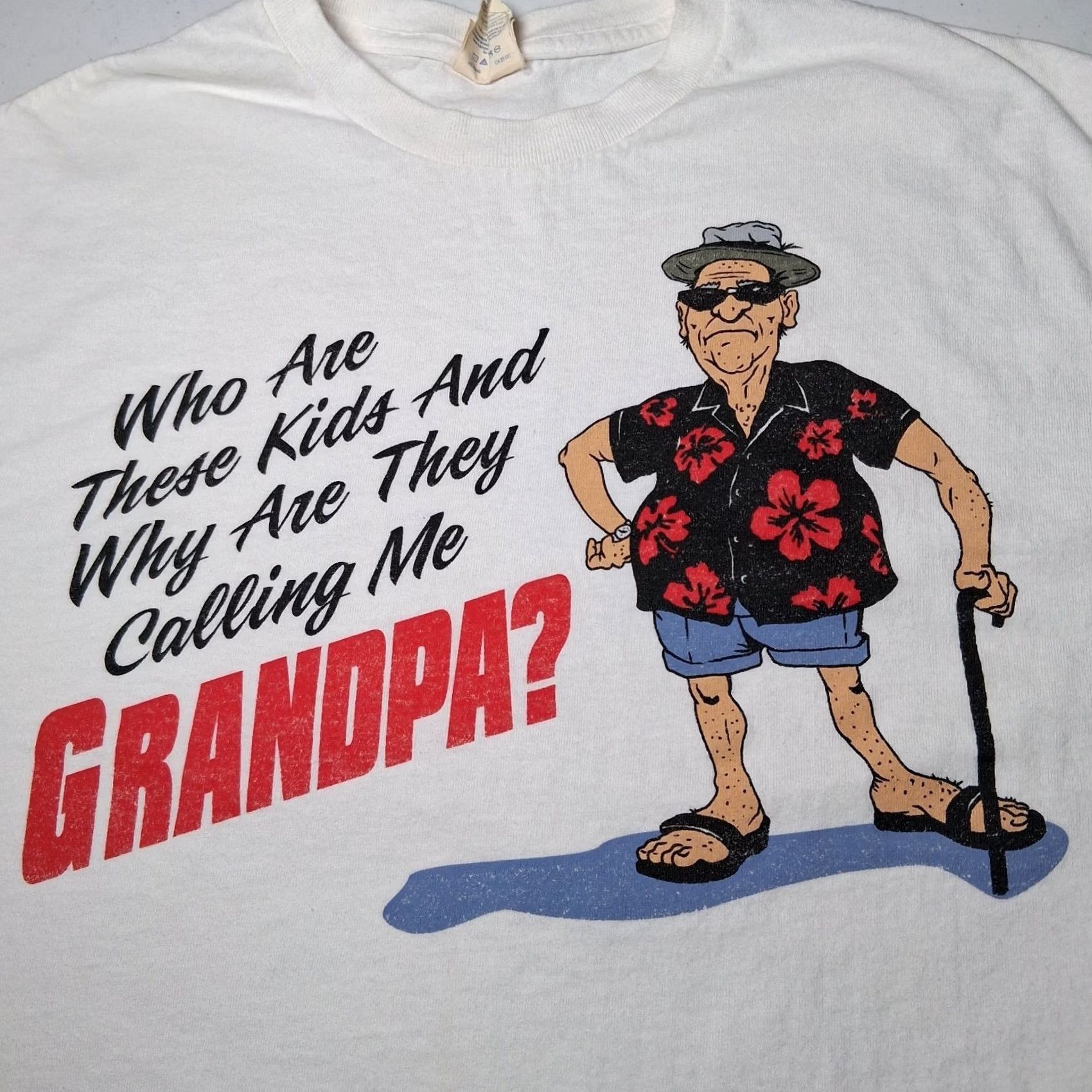 Gildan Gildan Shirt Grandfather Graphic T-Shirt Crew Neck Short Sleeve White M Mens Grandpa Funny Graphic 90s? Size US M / EU 48-50 / 2 - 2 Thumbnail