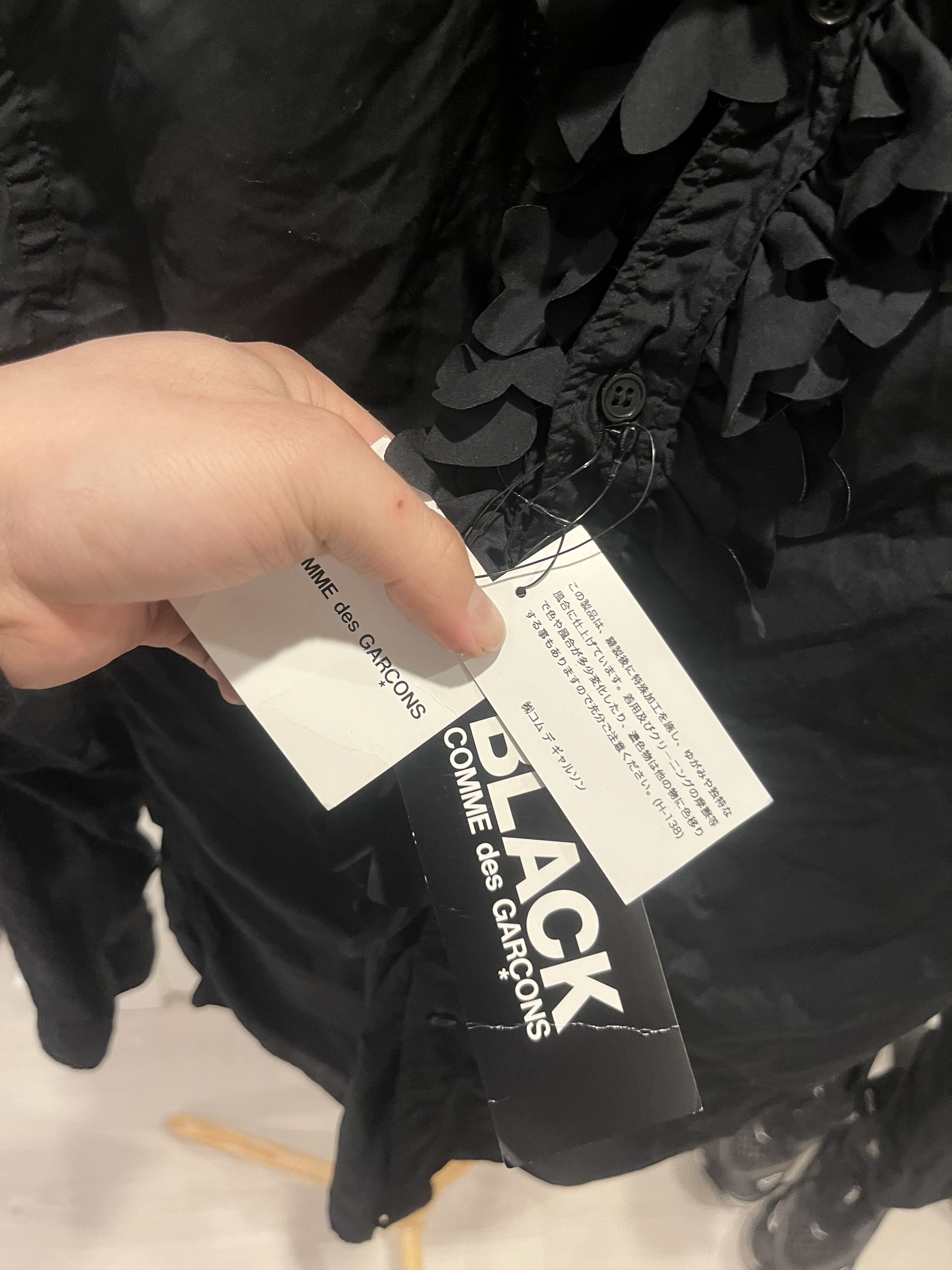 Comme des Garcons Black Comme des Garcones 'Black' Ruffled flower Shirt Size M / US 6-8 / IT 42-44 - 4 Thumbnail