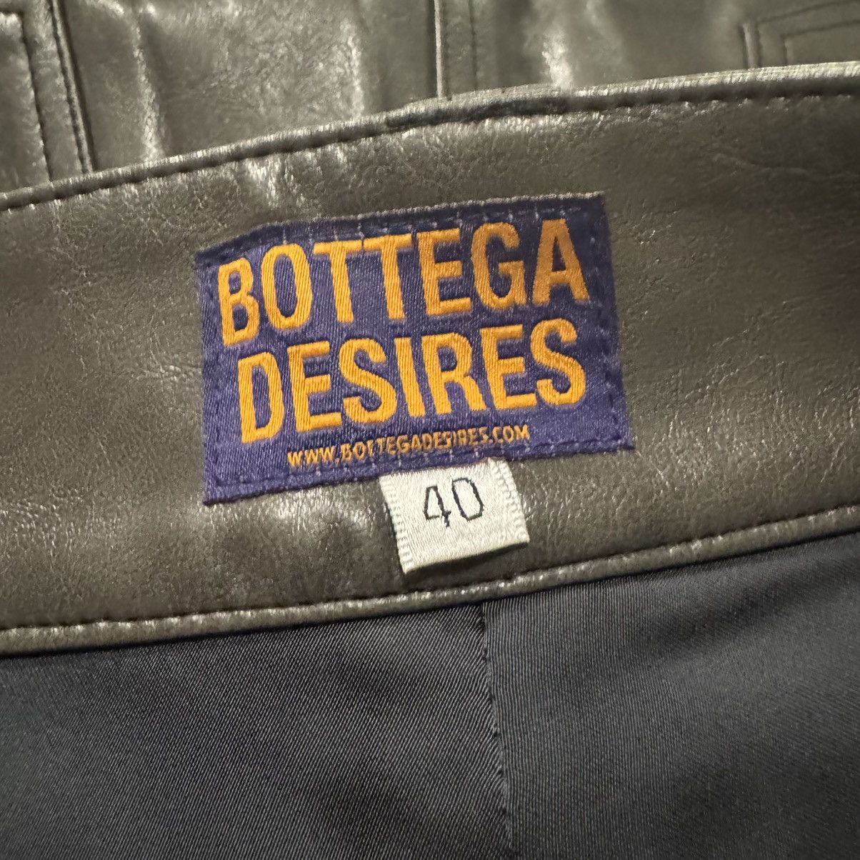 Bottega Desires Bottega Desires Leather Shorts Size US 40 / EU 56 - 3 Thumbnail