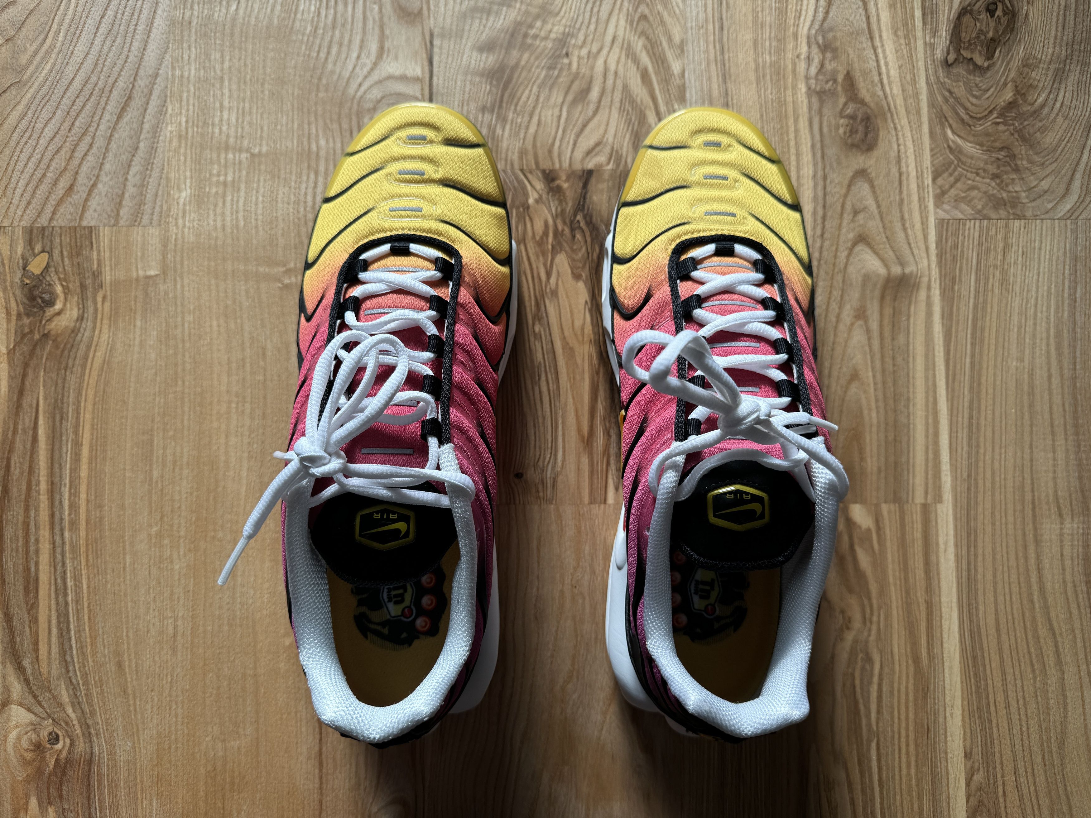 Nike Air Max Plus Tn Raspberry Yellow Pink Gradient Size US 9.5 / EU 42-43 - 8 Thumbnail