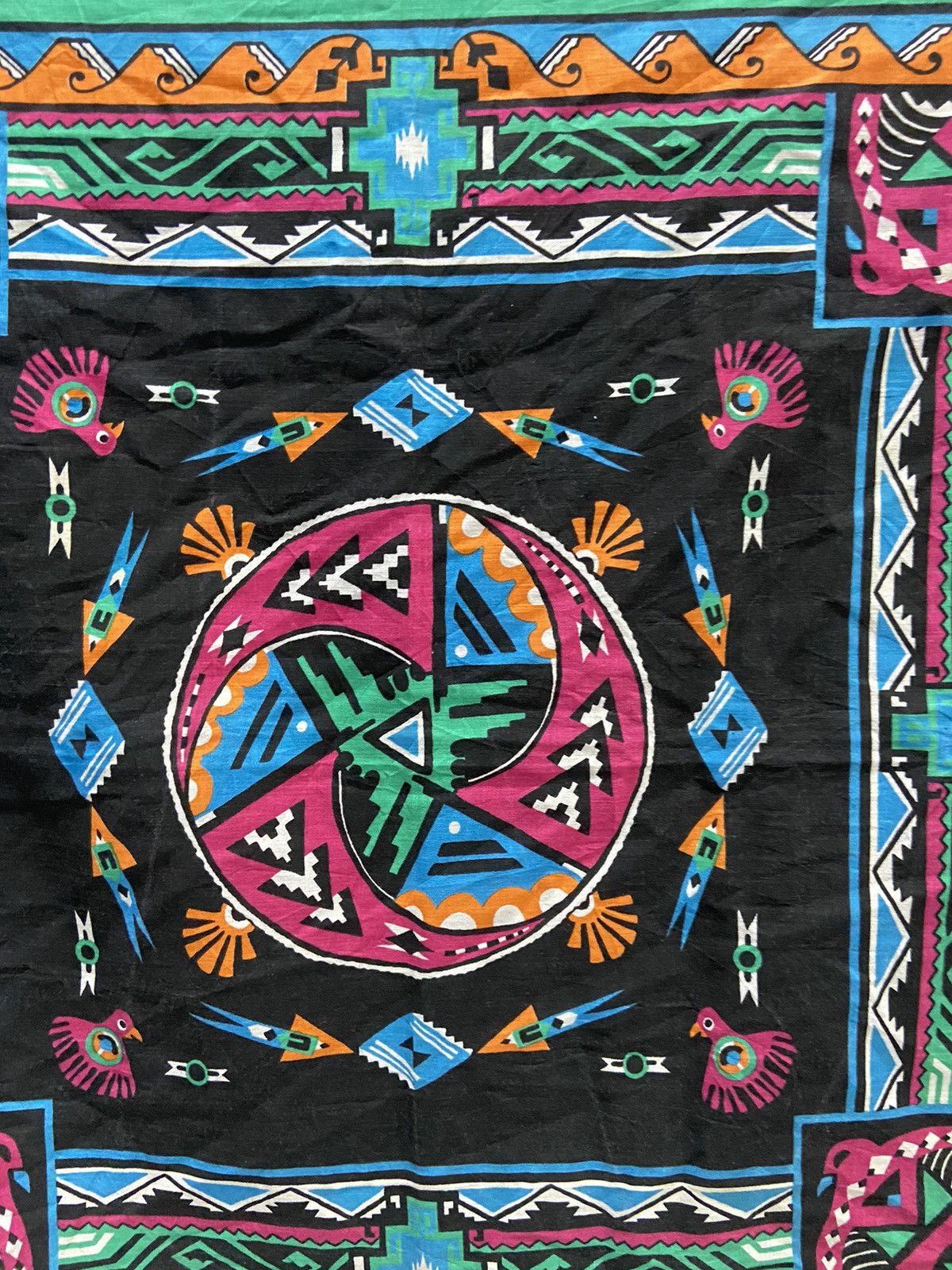 Vintage VINTAGE WAMCRAFT NATIVE AMERICAN THUNDERBIRD BANDANA Size ONE SIZE - 7 Thumbnail