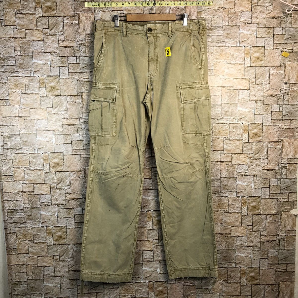 Uniqlo Uniqlo japan tactical utility Cargo Multipocket Pants #A727 Size US 33 - 1 Thumbnail