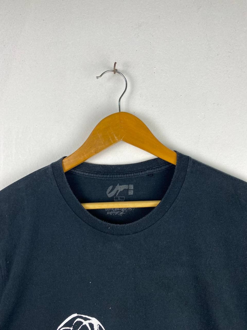 Futura uniqlo x futura japanese brands tee nice design Size US L / EU 52-54 / 3 - 2 Thumbnail