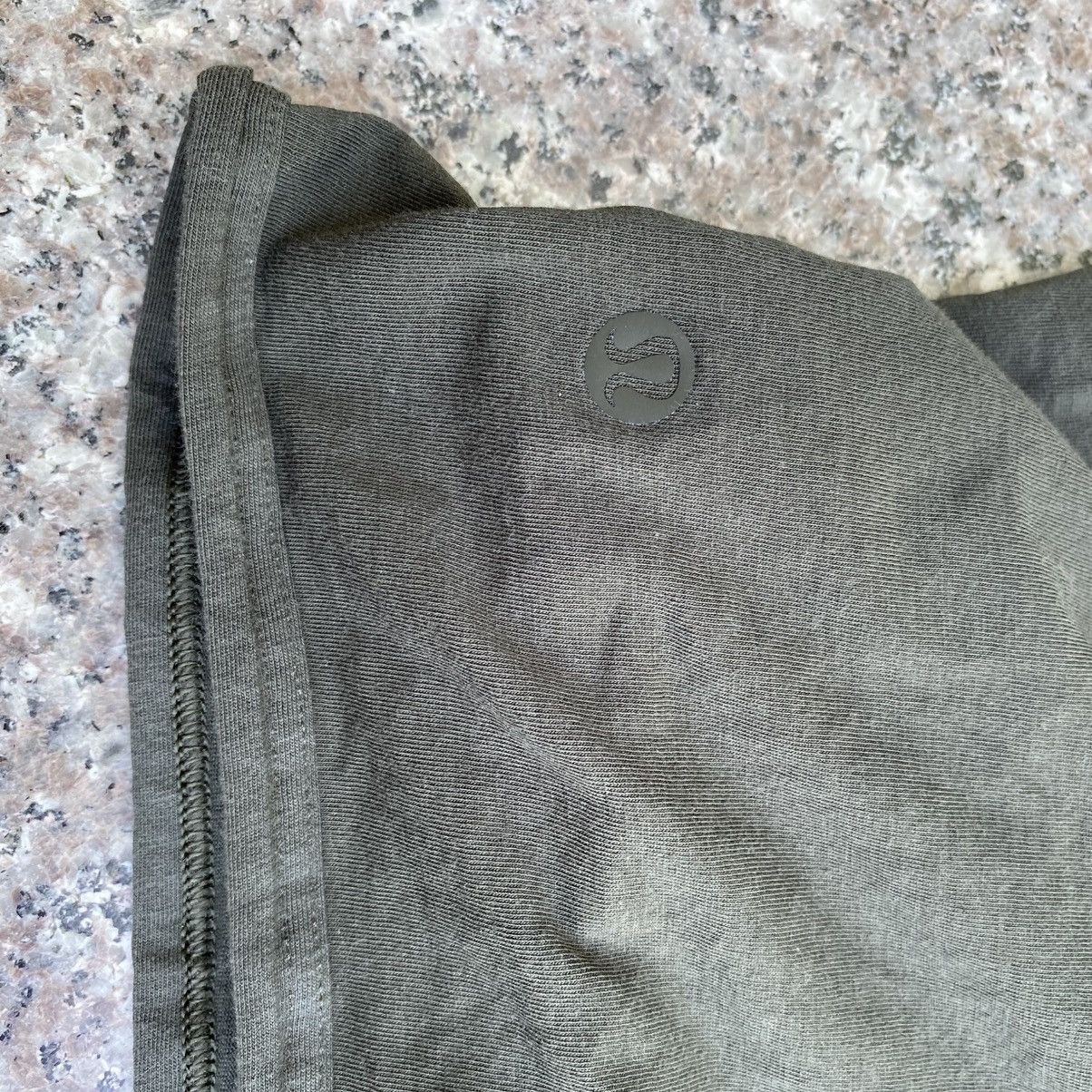 Lululemon Lululemon it’s a tie top Size L / US 10 / IT 46 - 5 Thumbnail