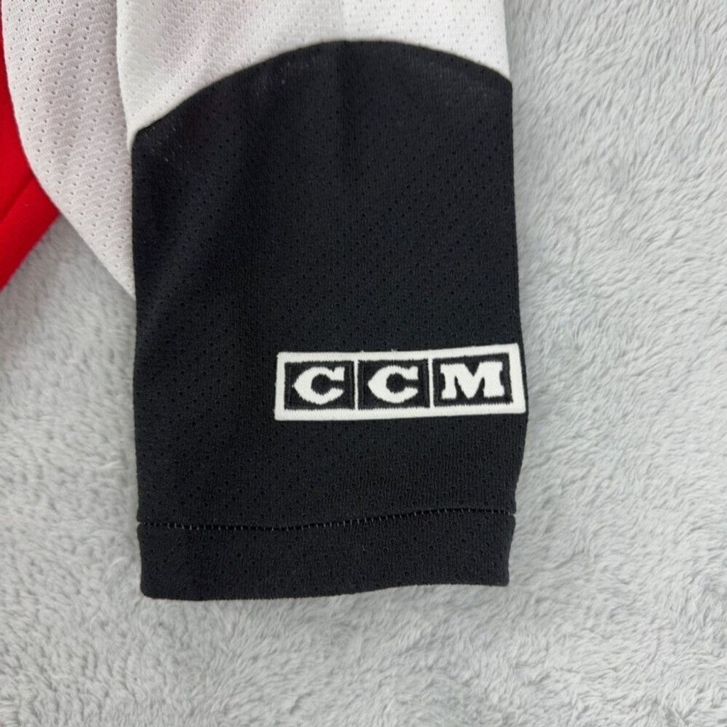 Ccm Vintage Ottawa Senators Boys Size L/XL CCM Hockey Jersey Size US L / EU 52-54 / 3 - 10 Thumbnail