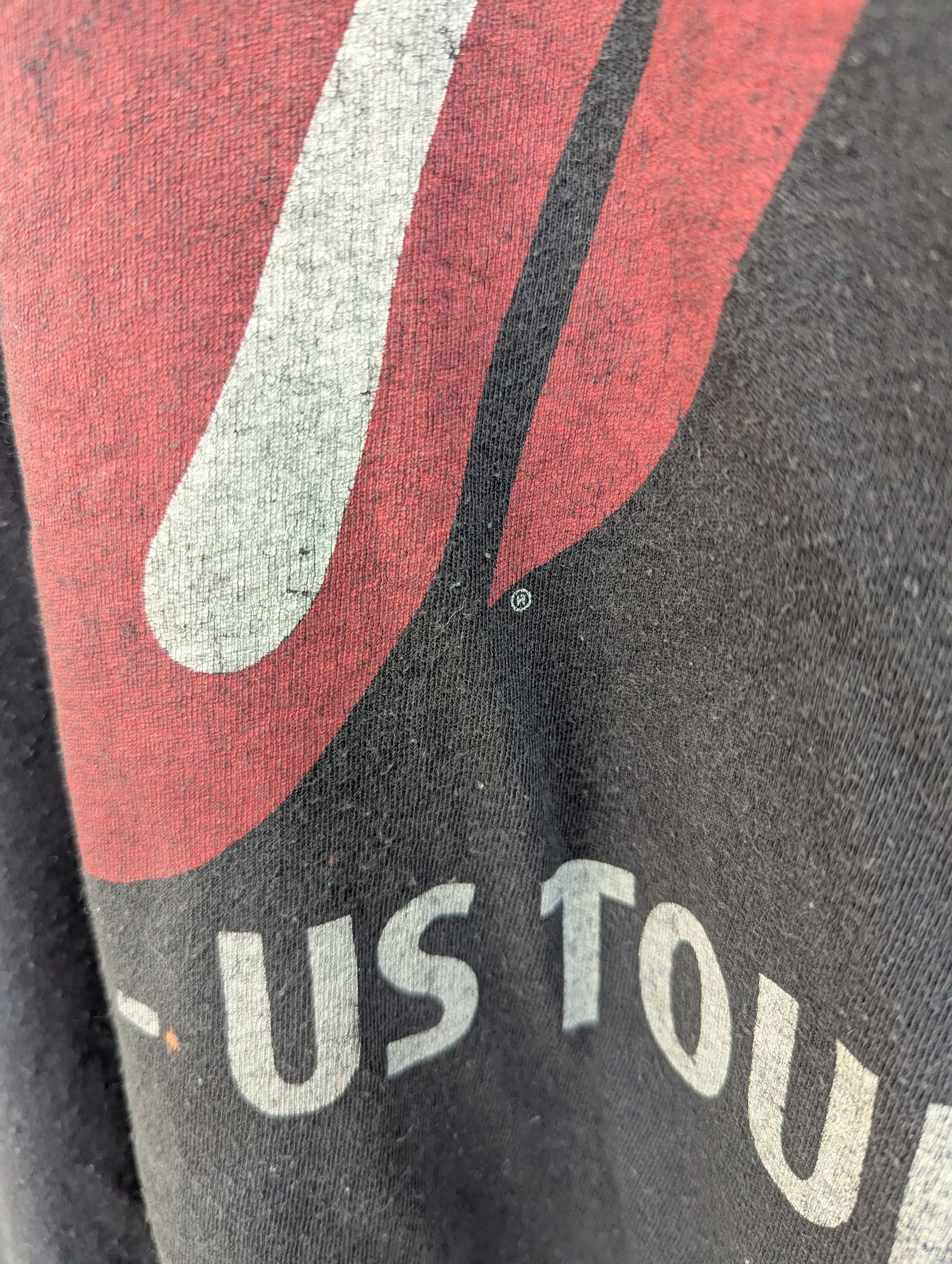Band Tees Distressed The Rolling Stones 1975 US Tour Tshirt Size L / US 10 / IT 46 - 7 Thumbnail