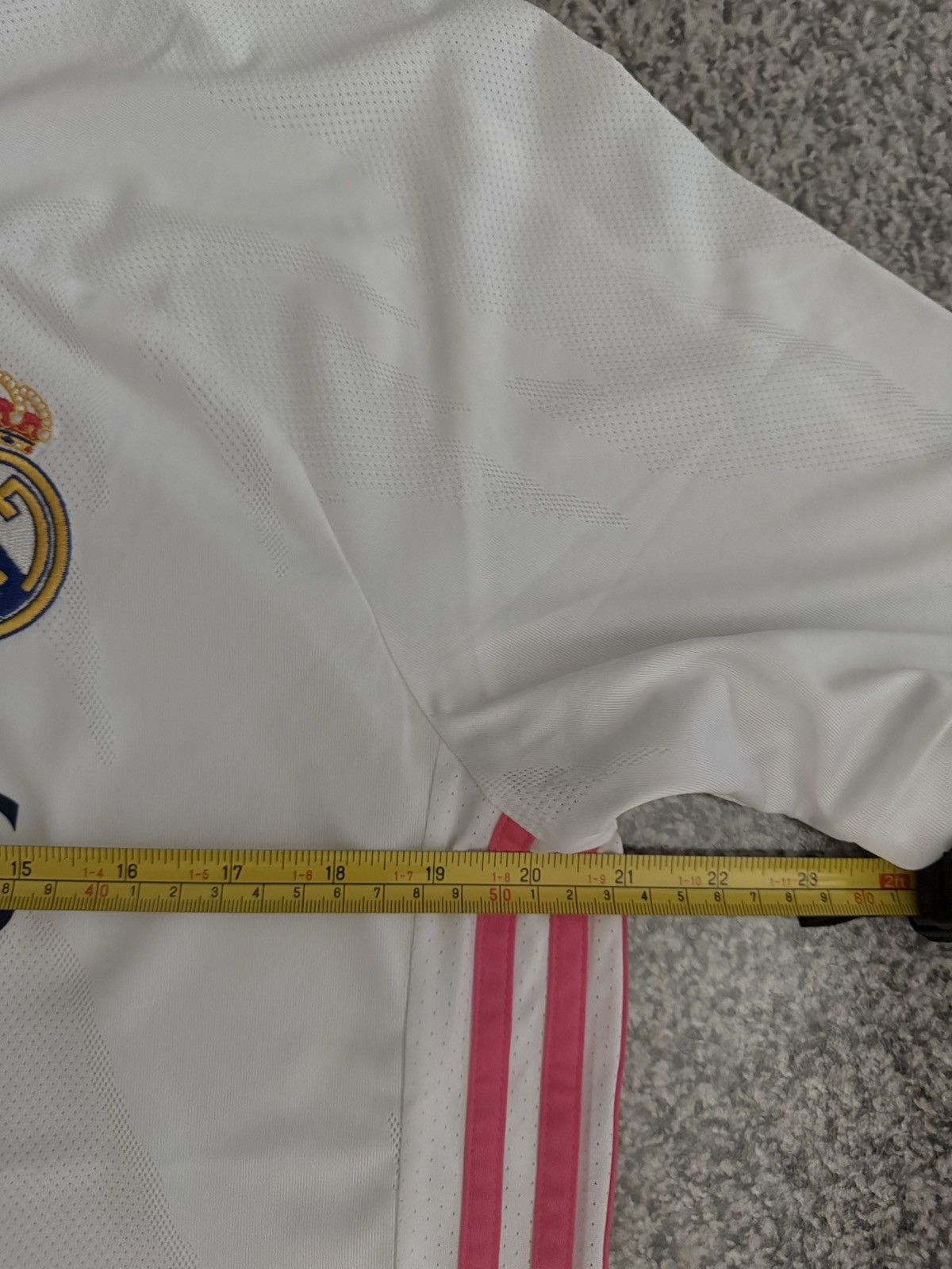 Adidas Real Madrid home 20/21 Jersey White L Size US L / EU 52-54 / 3 - 6 Thumbnail