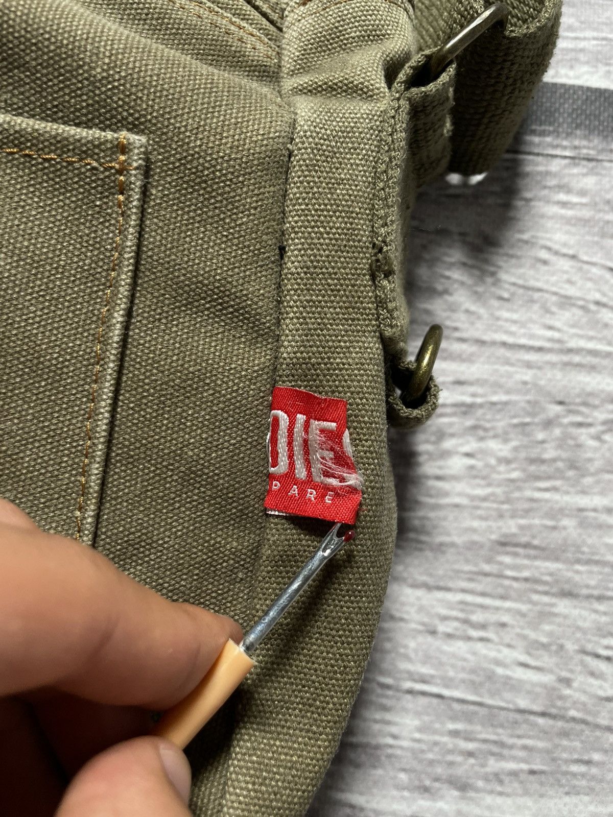 Diesel Diesel Vintage Canvas Archival Avant Garde Y2k Shoulder Bag Size ONE SIZE - 8 Thumbnail