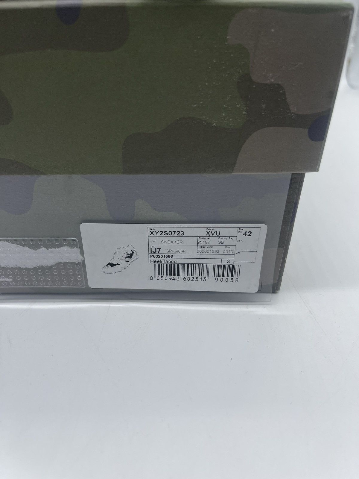 Valentino Valentino rock runners size eu42 Size US 9 / EU 42 - 5 Thumbnail