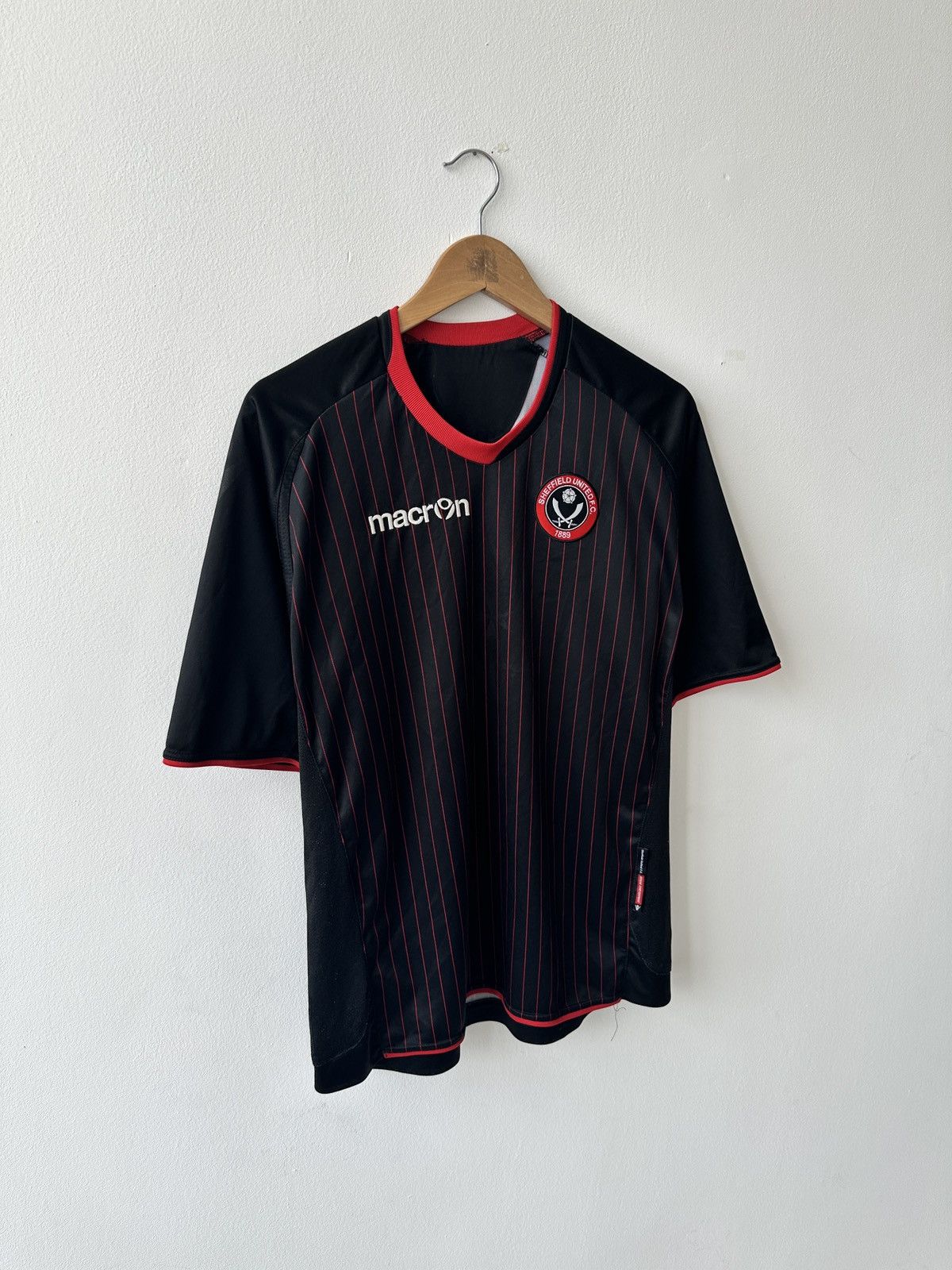 Macron Sheffield United Jersey Away football shirt 2010/11 Macron Size US L / EU 52-54 / 3 - 2 Thumbnail