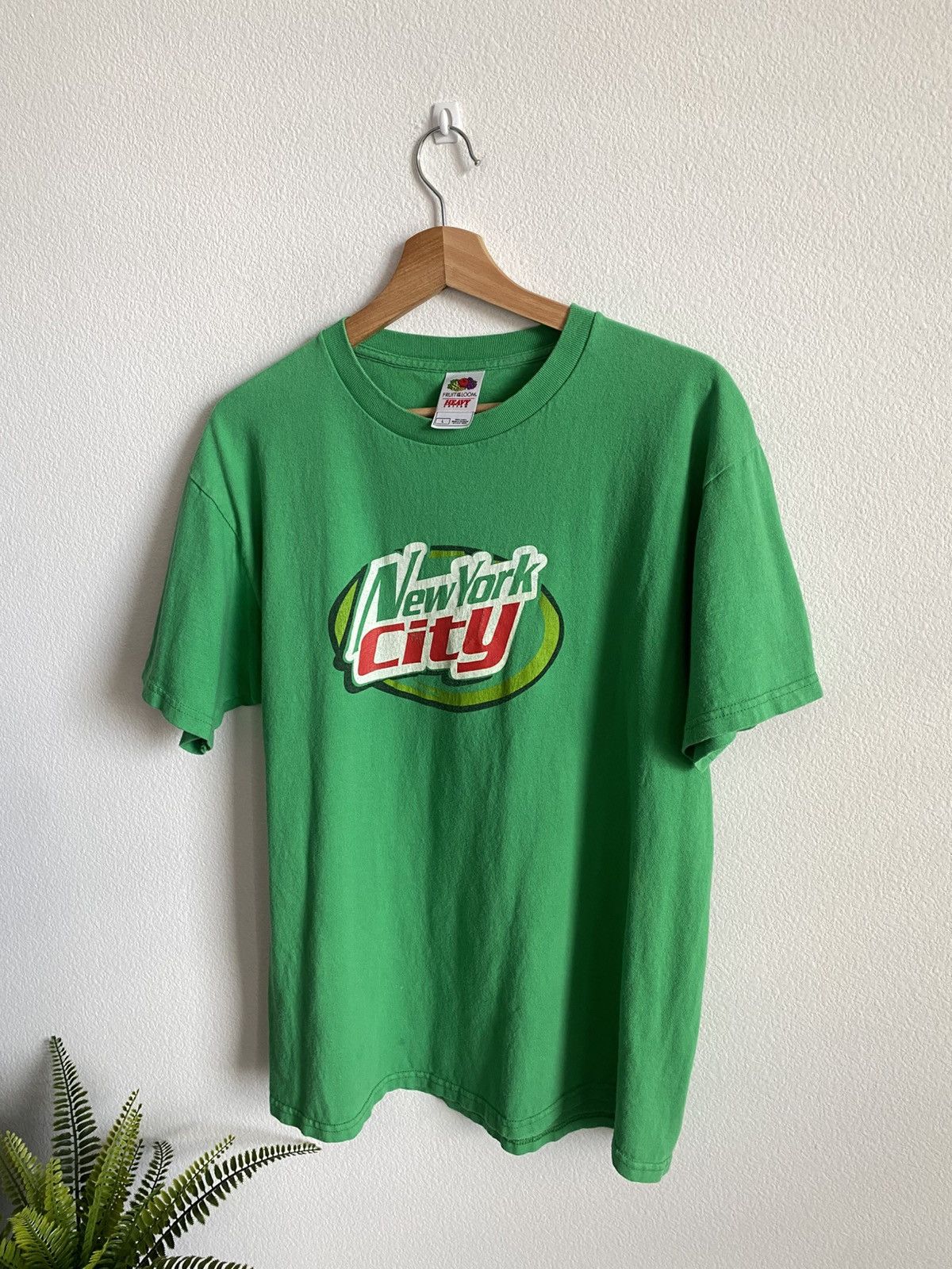 Vintage Vintage New York City Mountain Dew Parody Tee Size US L / EU 52-54 / 3 - 5 Thumbnail