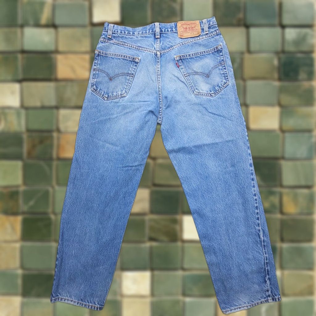 Levi's VINTAGE Levi's 550 Jeans Mens 34 x 29 Blue 550 Relaxed Tapered Denim 5-Pocket Style 2001 Y2K American Size US 34 / EU 50 - 1 Thumbnail