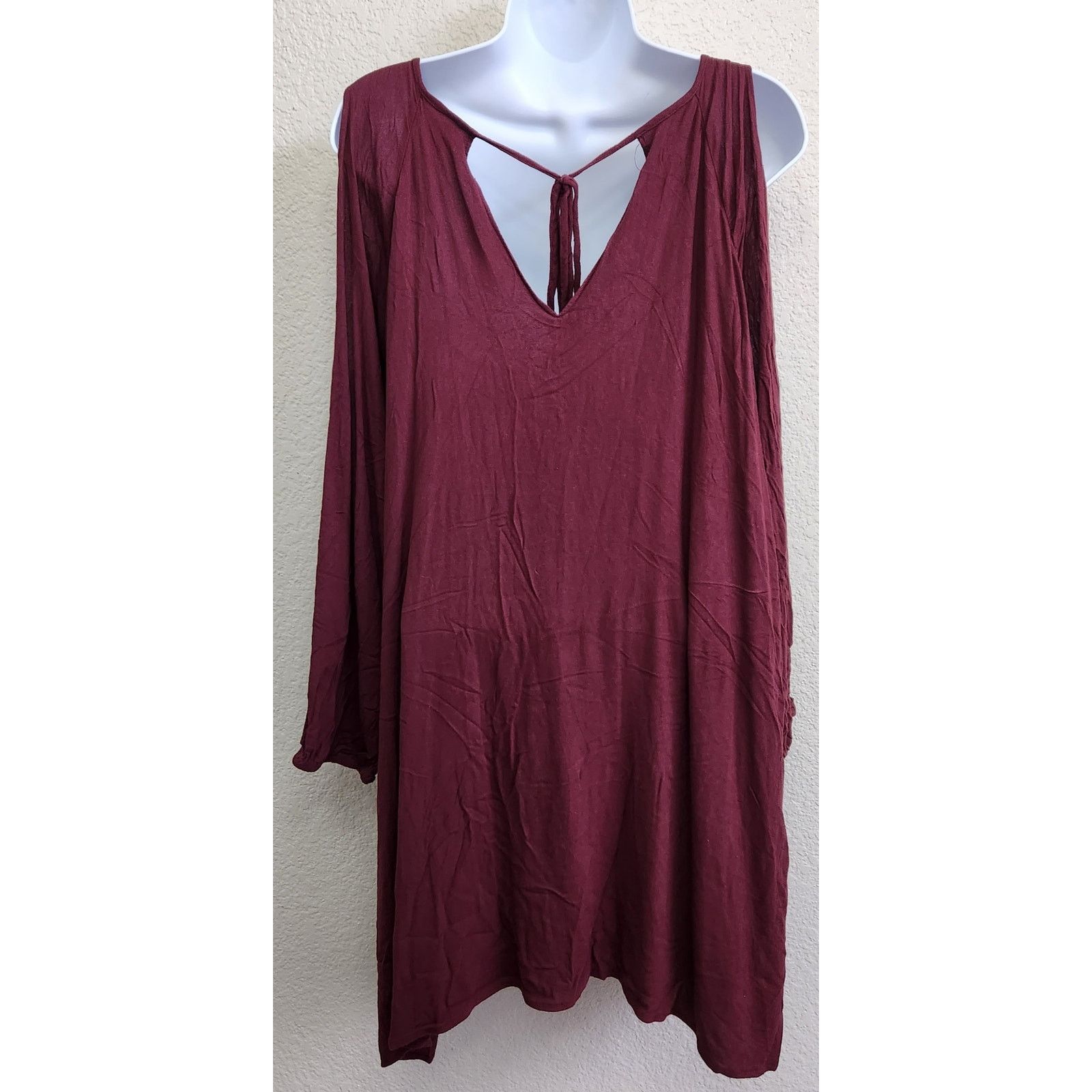 Old Navy Old Navy Burgundy Cold Shoulder Raglan Sleeves Top XXL Size XXL / US 16-18 / IT 52-54 - 3 Thumbnail