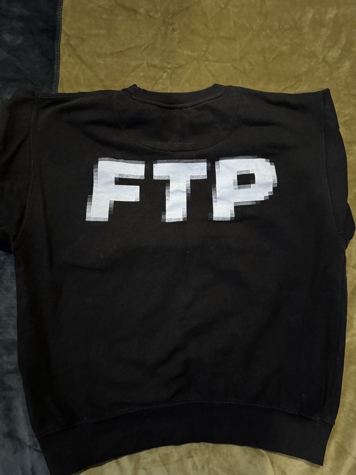 Fuck The Population FTP Blurred crewneck Size US L / EU 52-54 / 3 - 2 Thumbnail