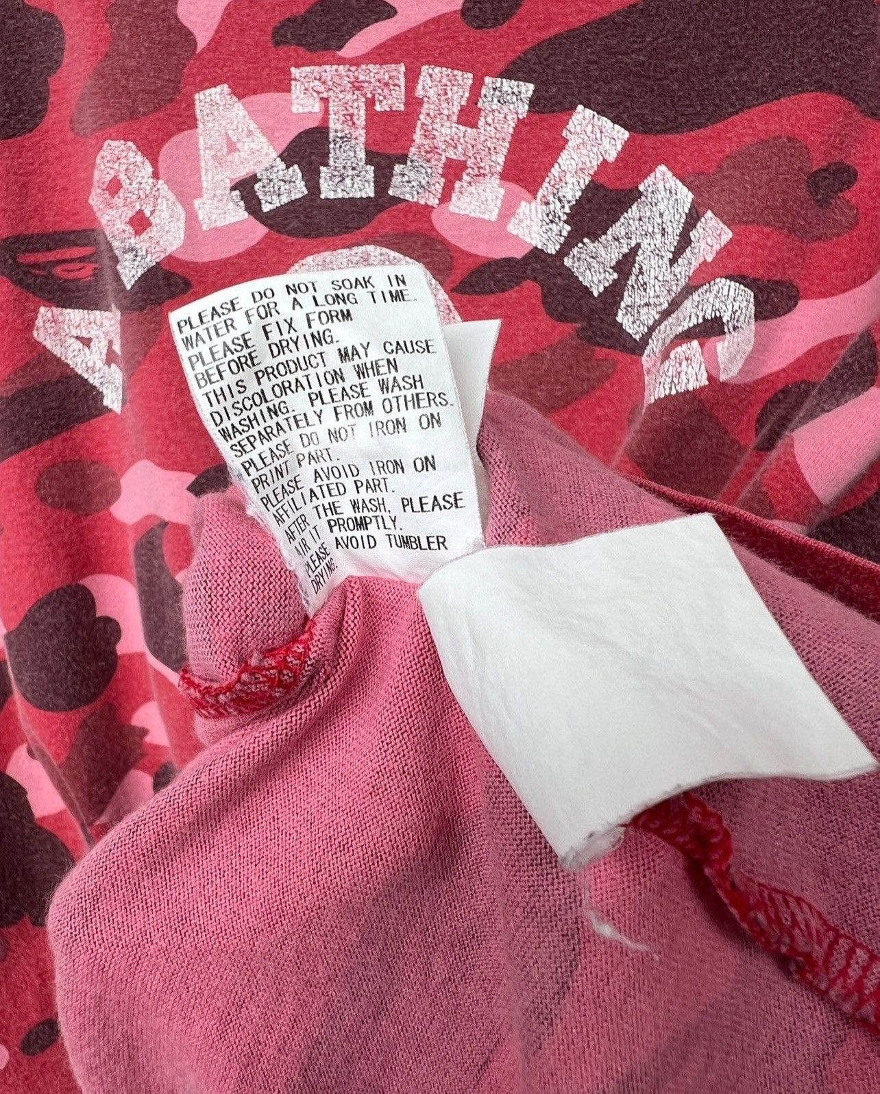Bape Vintage Bape Collage Red Camo Sunfaded College Tee Size US M / EU 48-50 / 2 - 12 Thumbnail