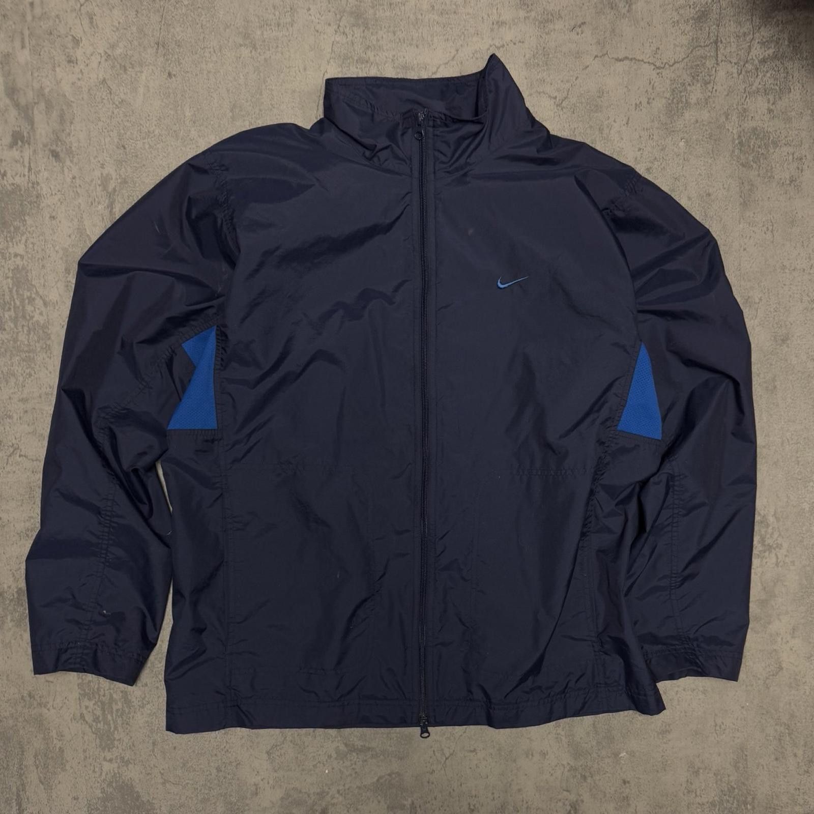 Nike Nike Windbreaker — L — Size US L / EU 52-54 / 3 - 1 Thumbnail