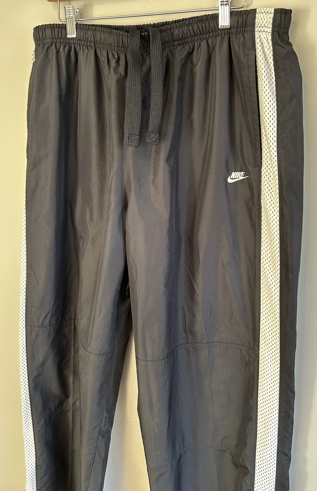Nike Vintage Nike Men’s Black Track Sweat Pants - Size XXL Size US 40 / EU 56 - 3 Thumbnail