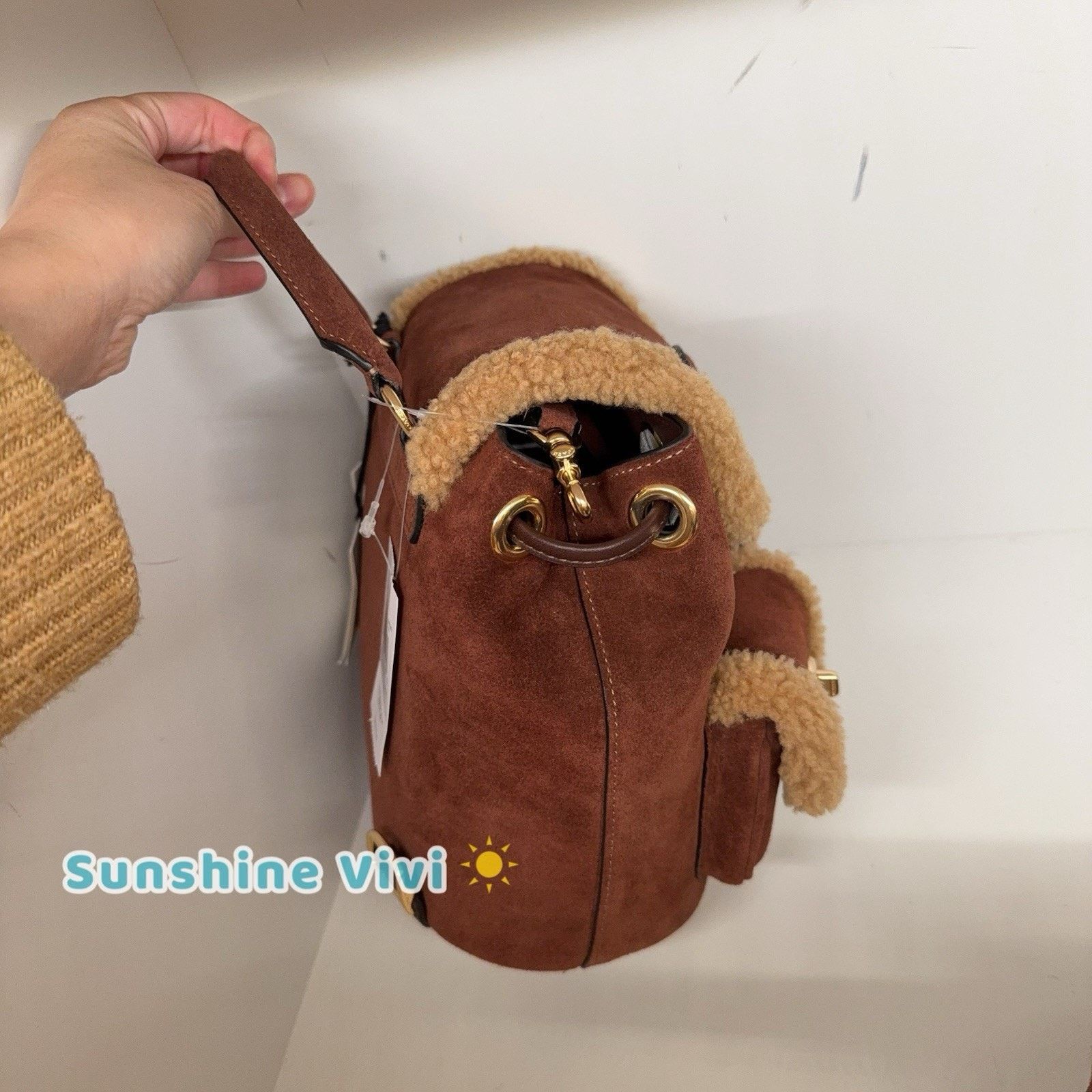 Coach NWT Coach CCZ25 Hadley Backpack Vintage Brown Gold Suede Size ONE SIZE - 7 Thumbnail