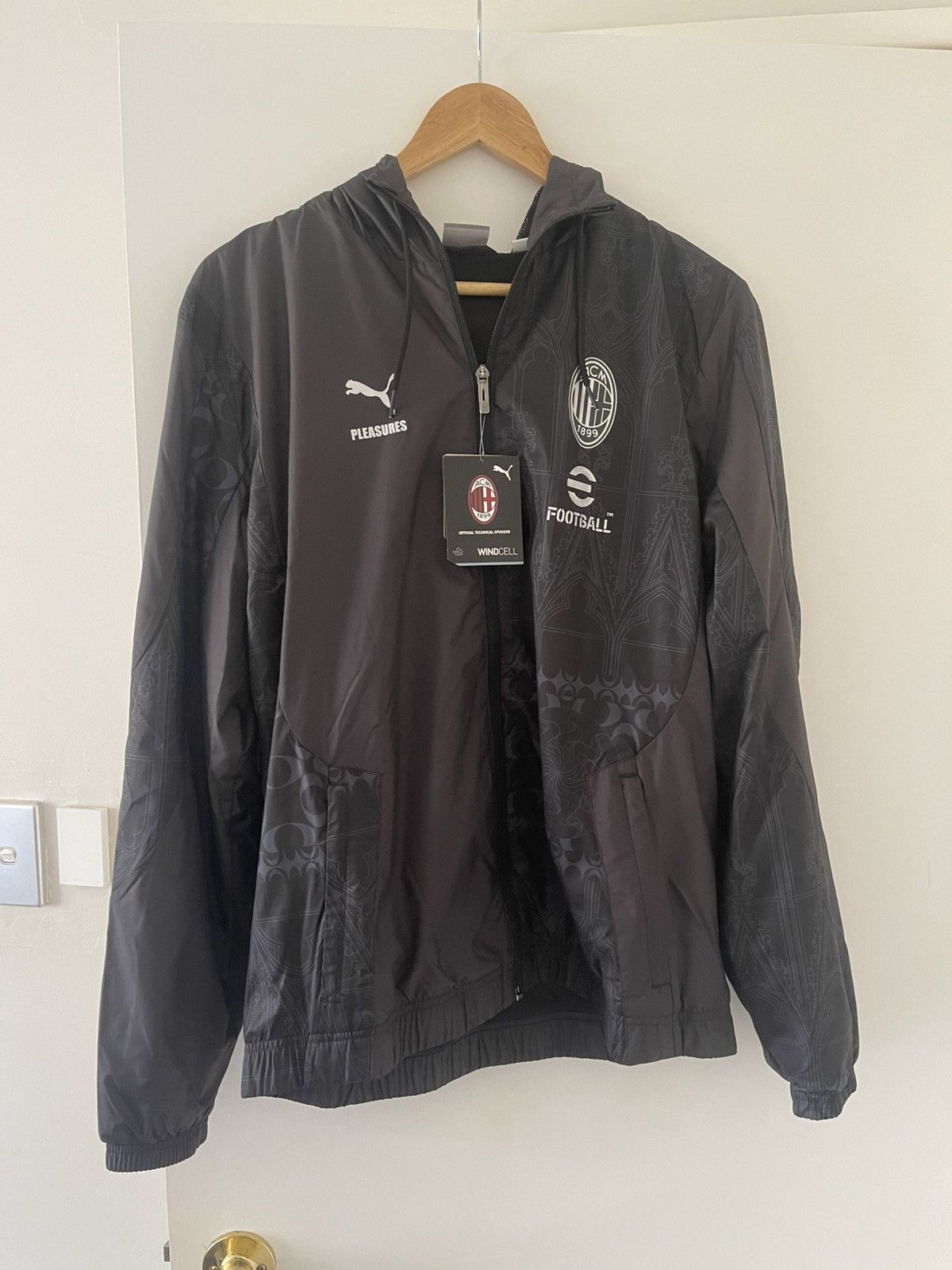 Pleasures AC Milan x Pleasures jacket - medium Size US M / EU 48-50 / 2 - 1 Thumbnail