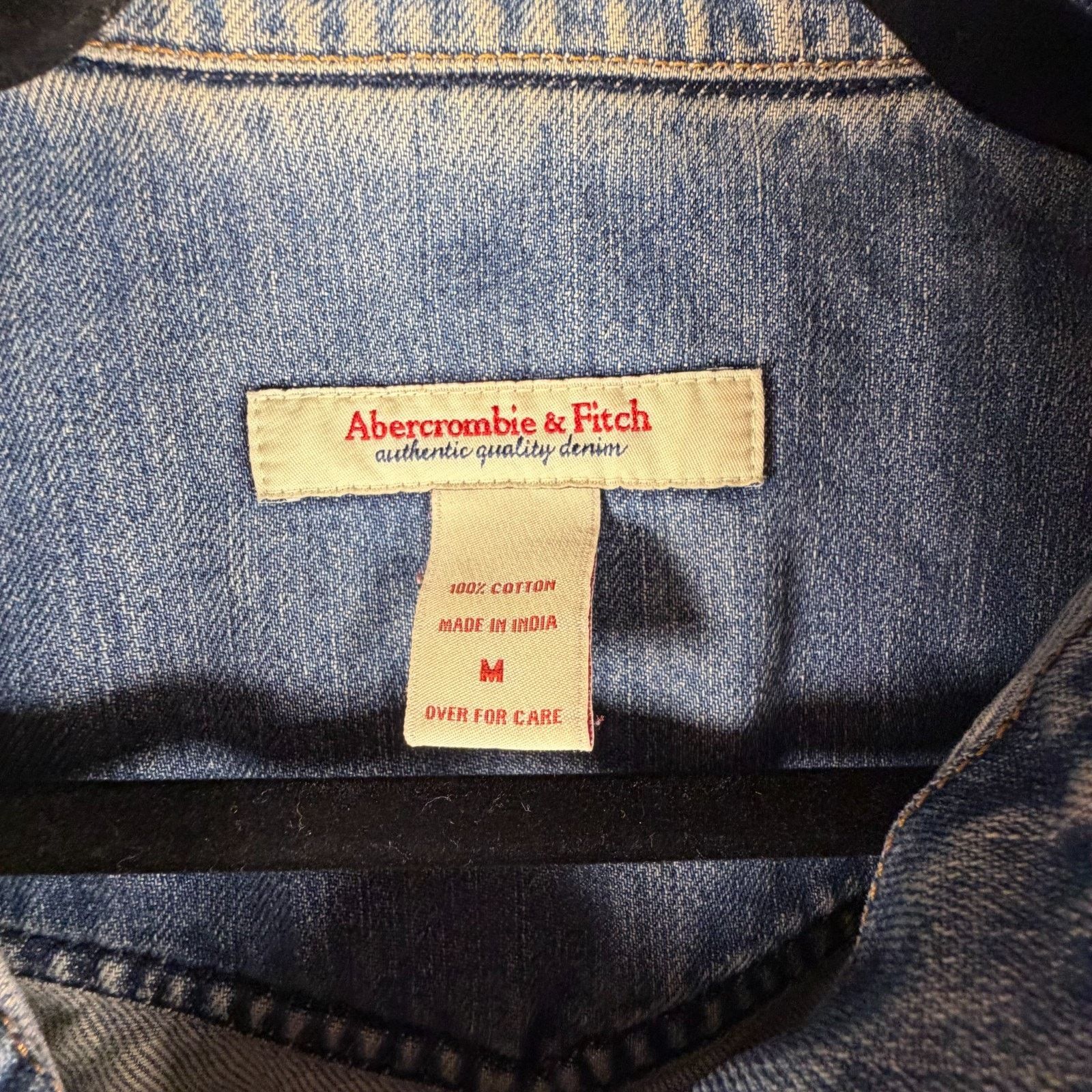 Abercrombie & Fitch Abercrombie Denim Jacket Womens M Cropped Distressed Size M / US 6-8 / IT 42-44 - 5 Thumbnail