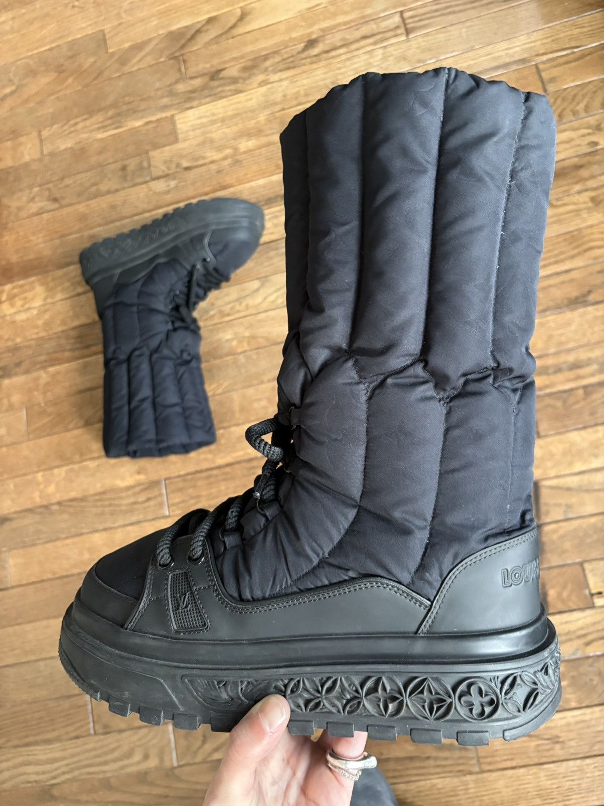 Louis Vuitton Louis Vuitton Puffer Boots Size US 7 / EU 40 - 23 Thumbnail
