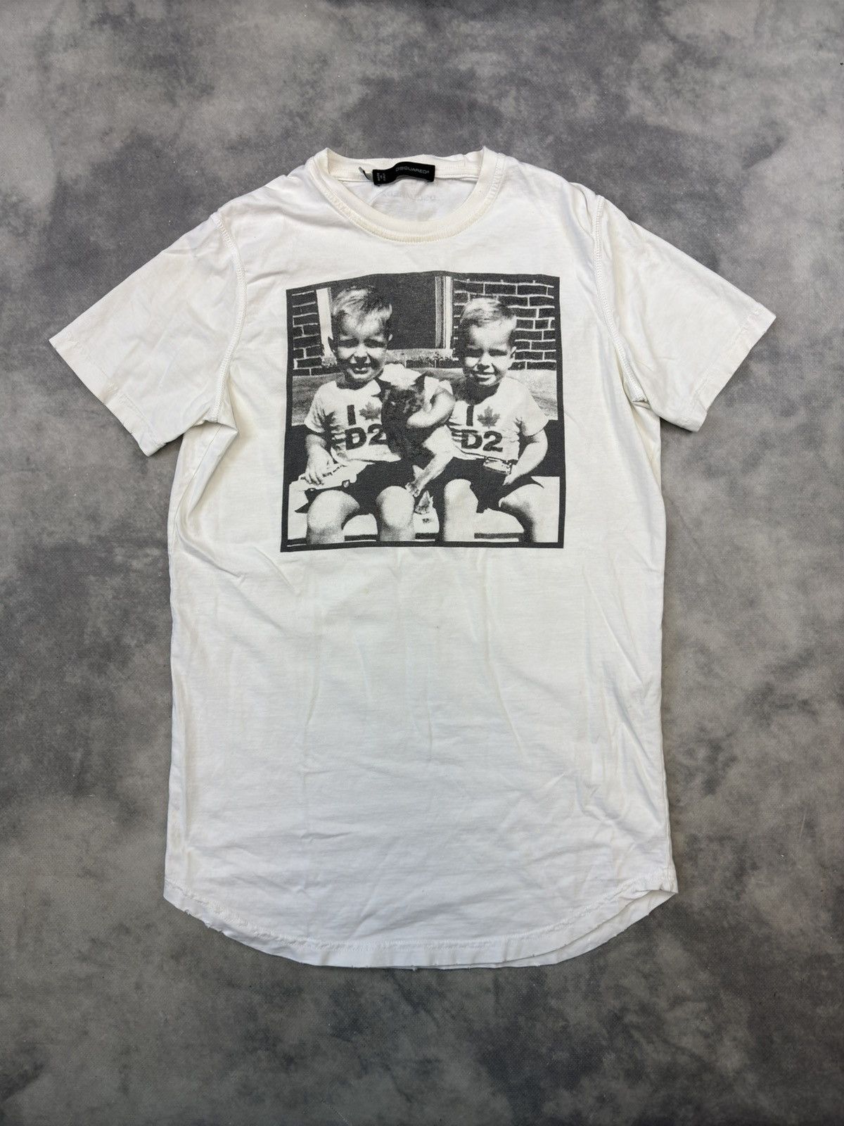 Dsquared2 Vintage Y2K Dsquared2 Dean & Dan kids children photo T-shirt Size US M / EU 48-50 / 2 - 1 Thumbnail
