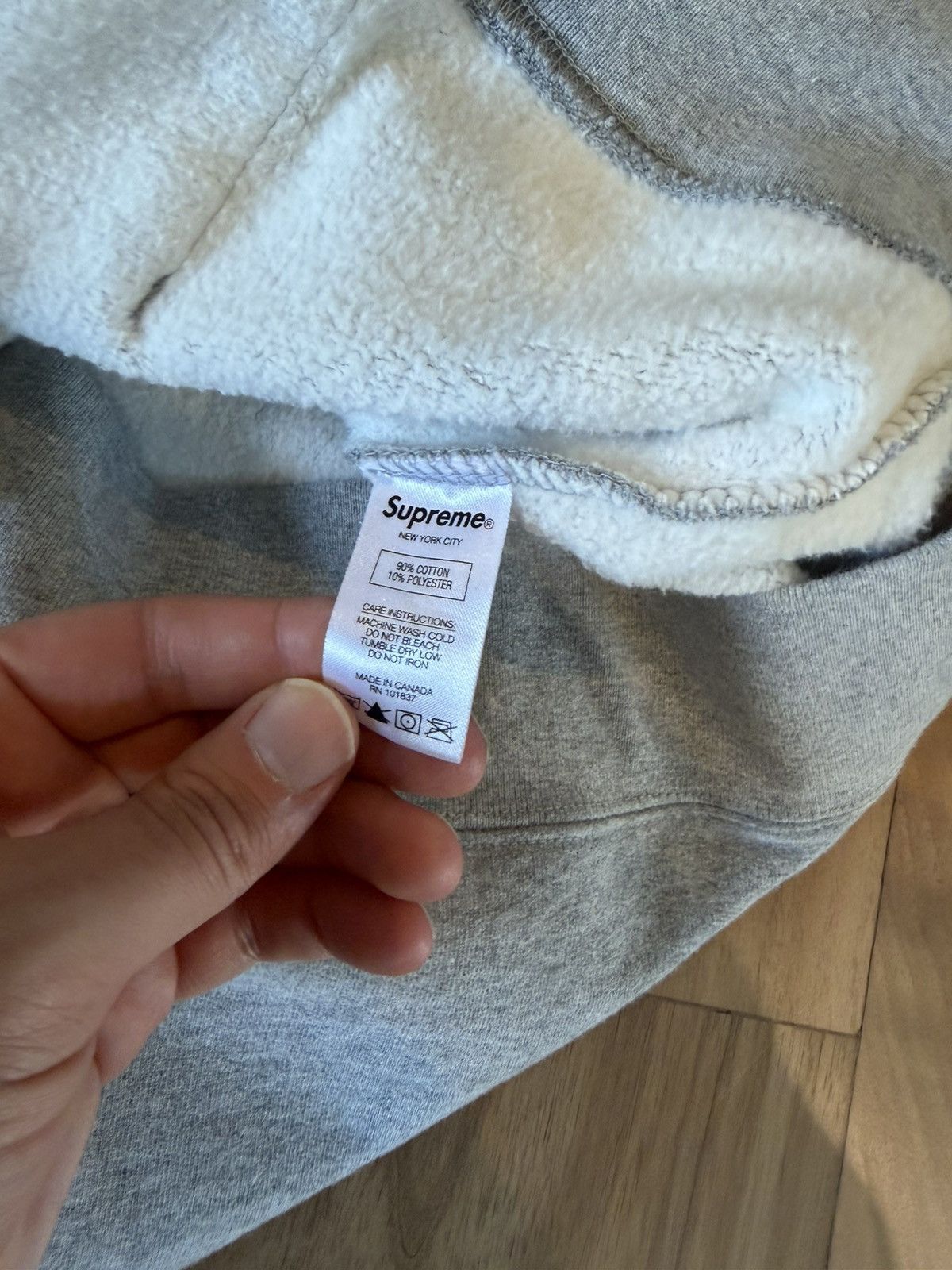 Supreme Supreme FW19 Week 2 Doves Hooded Sweatshirt Size US XL / EU 56 / 4 - 4 Thumbnail