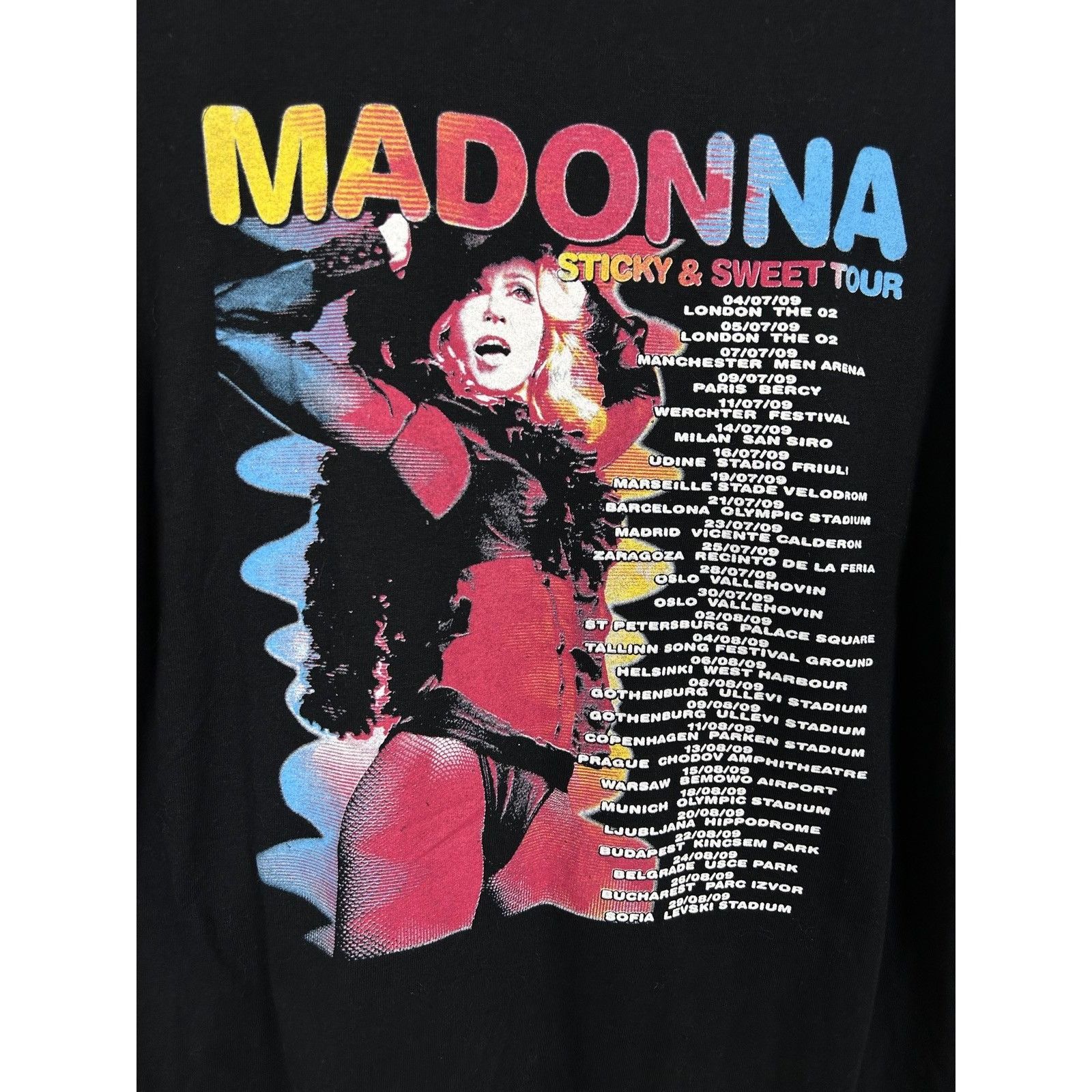 Band Tees 00s Vintage Madonna 2009 Sticky & Sweet Tour T-Shirt Size US M / EU 48-50 / 2 - 4 Thumbnail