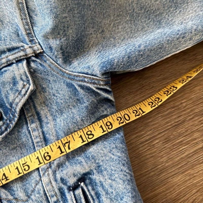 Levi's Vintage 80's Levi's Denim Jacket w/ Patch and Pin Size US M / EU 48-50 / 2 - 3 Thumbnail