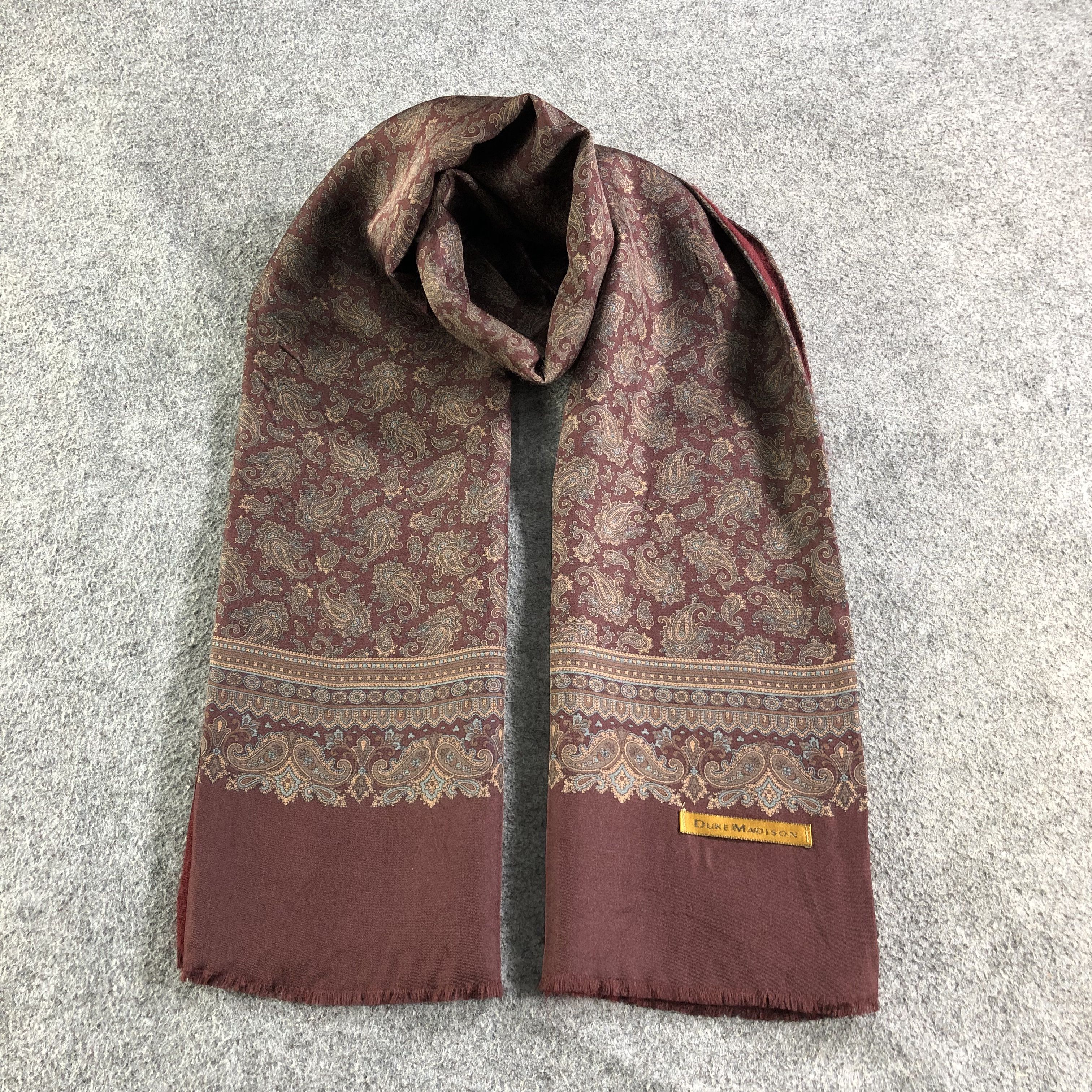 Japanese Brand Duke Madison Silk Wool Paisley Scarf Muffler V1810 Size ONE SIZE - 1 Thumbnail