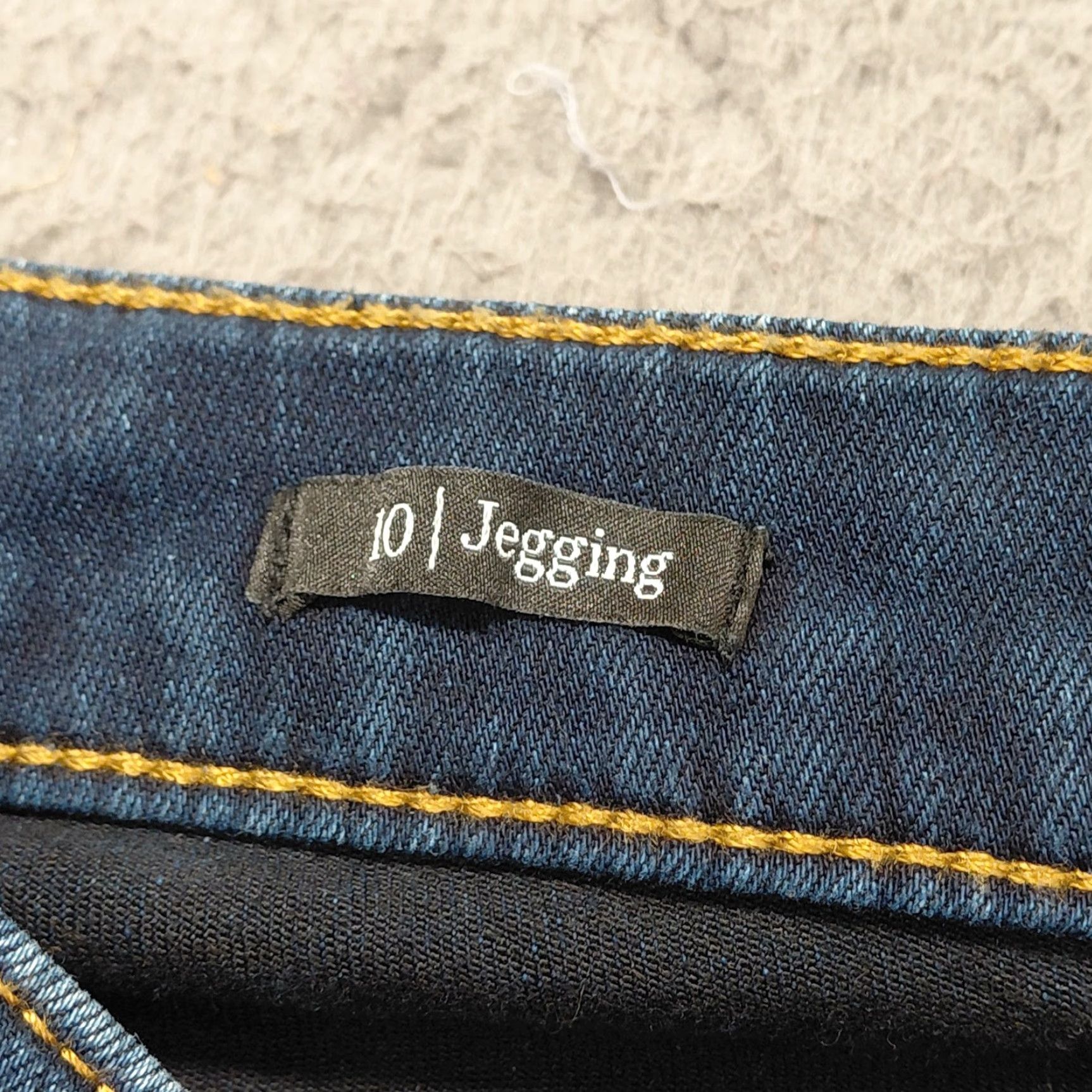 Talbots Talbots Jegging Jeans Women’s 10 Blue Ankle High Waist Dark Wash Regular 5-Pocket Denim Spandex Cotton Blend Size 32" / US 10 / IT 46 - 3 Thumbnail