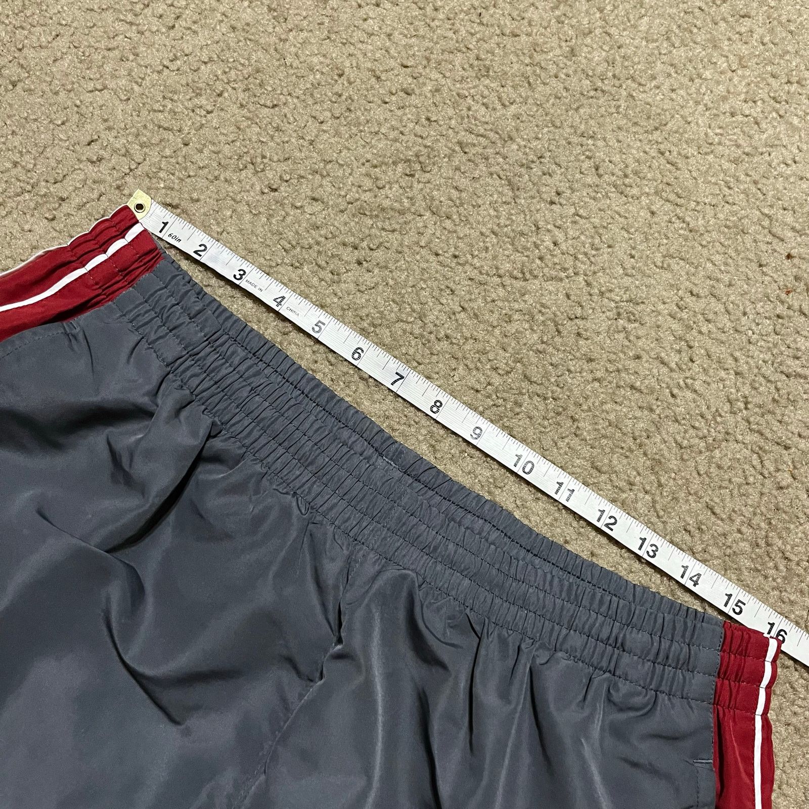 Reebok Vintage Reebok Baggy Skater Lined Red Striped Grey Trackpant Size US 32 / EU 48 - 4 Thumbnail