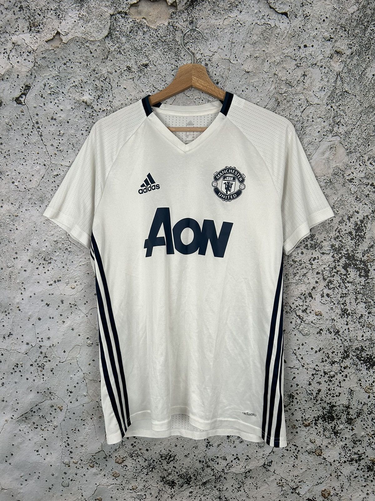 Adidas Vintage Manchester United Training Soccer Jersey Football Size US L / EU 52-54 / 3 - 1 Thumbnail