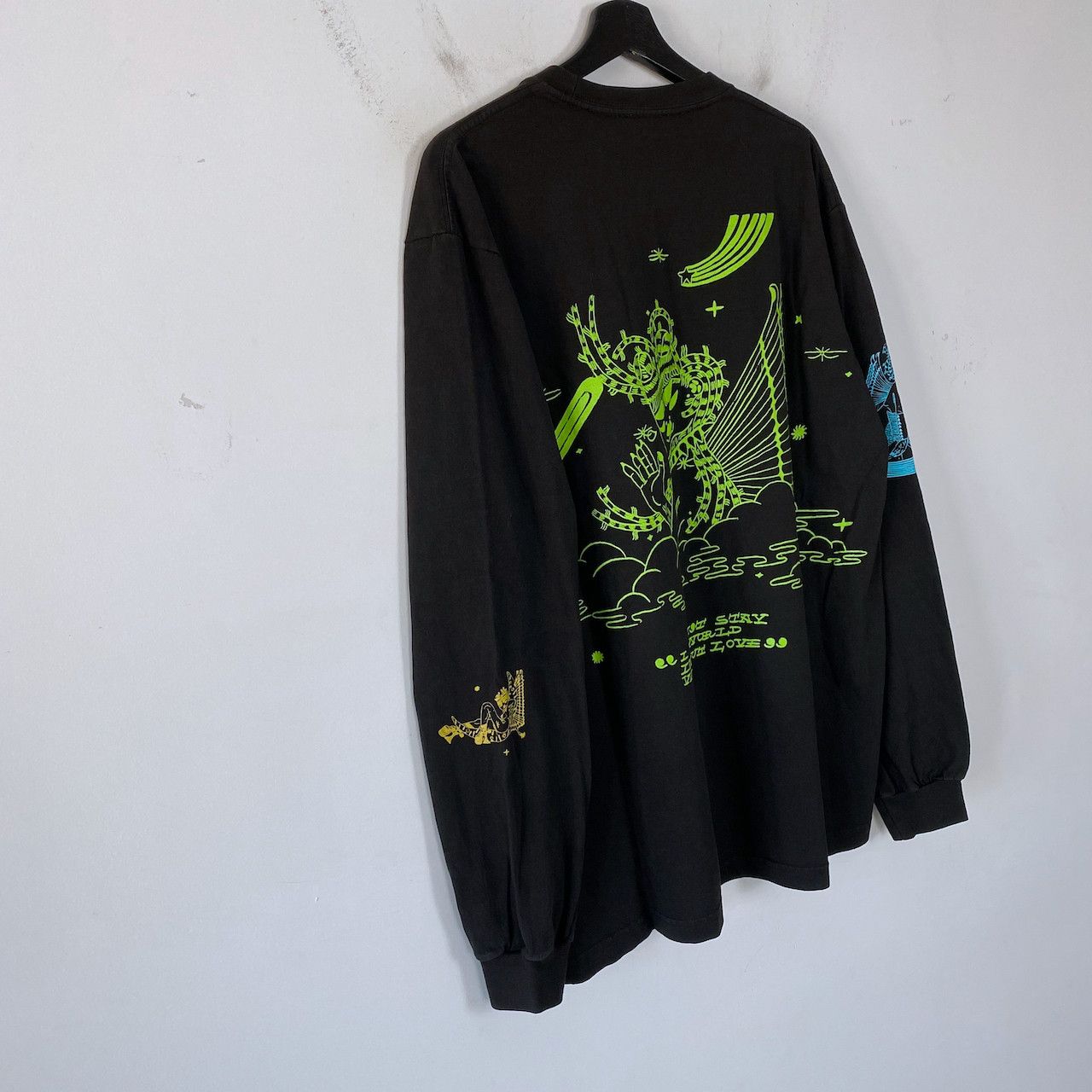 Other HEATHER BENJAMIN I WON'T STAY IN A WORLD WITHOUT LOVE LS TEE Size US XL / EU 56 / 4 - 4 Thumbnail